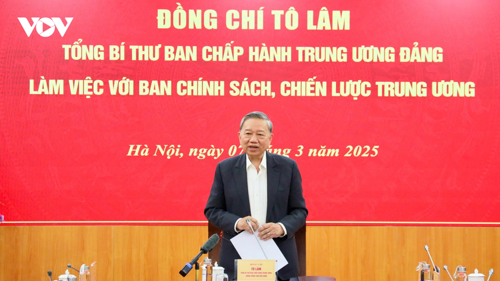 "Phải có chiến lược rõ ràng để khu vực kinh tế tư nhân phát triển xứng tầm"