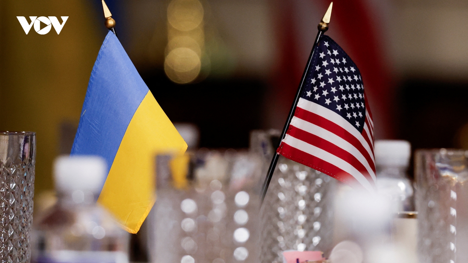 Thỏa thuận đất hiếm Mỹ - Ukraine rơi vào thế khó