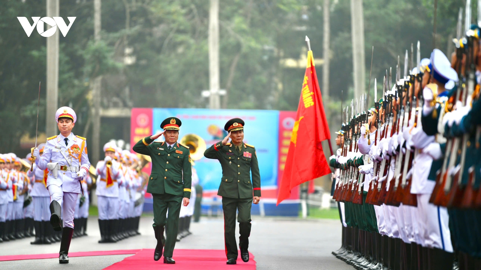 Tân Tổng Tham mưu trưởng Quân đội nhân dân Lào thăm chính thức Việt Nam