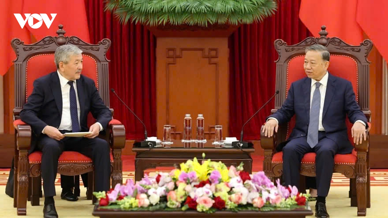 Senior leaders pledge to foster Vietnam – Kyrgyzstan relations