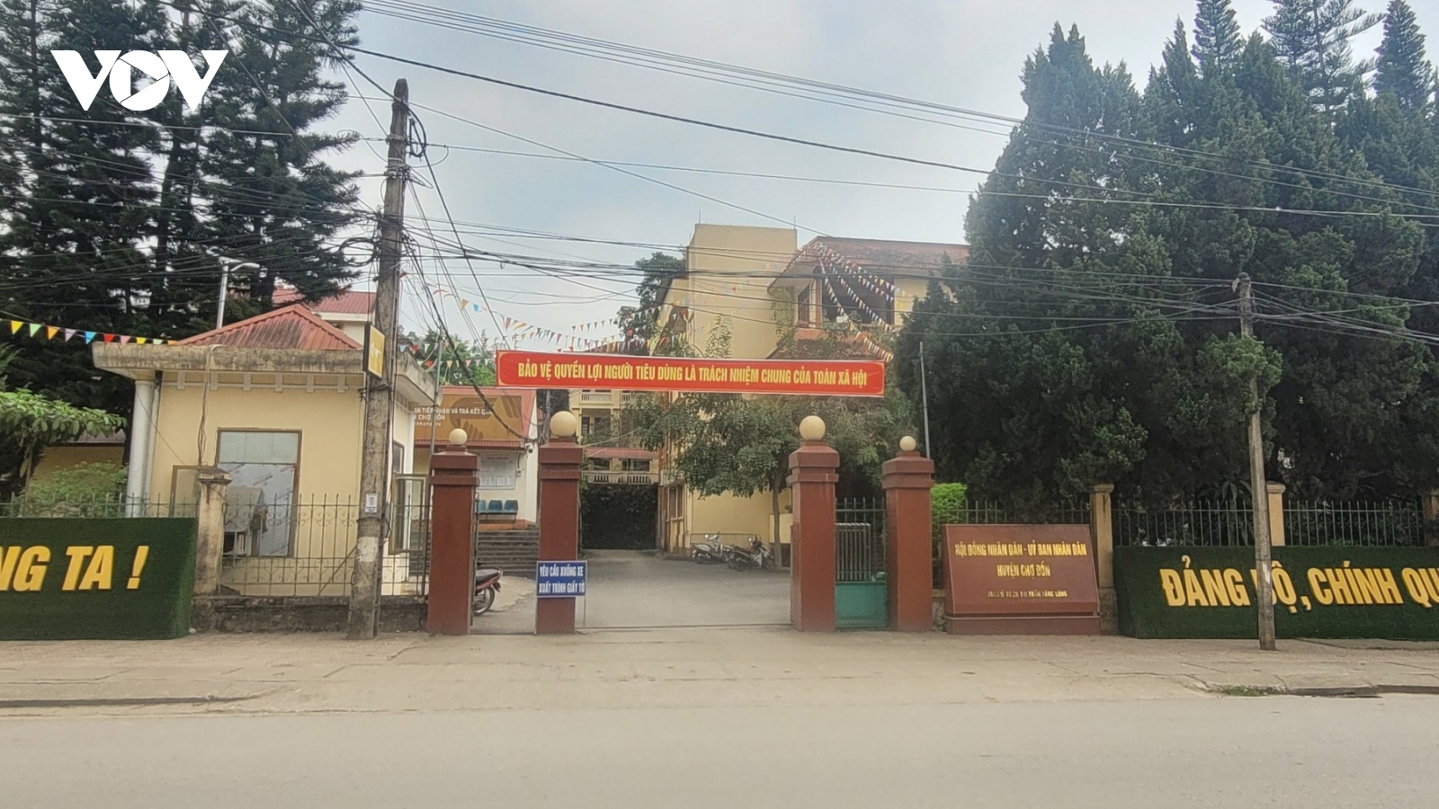 Bắc Kạn hủy kết quả xét thăng hạng viên chức vì liên quan “người nhà”