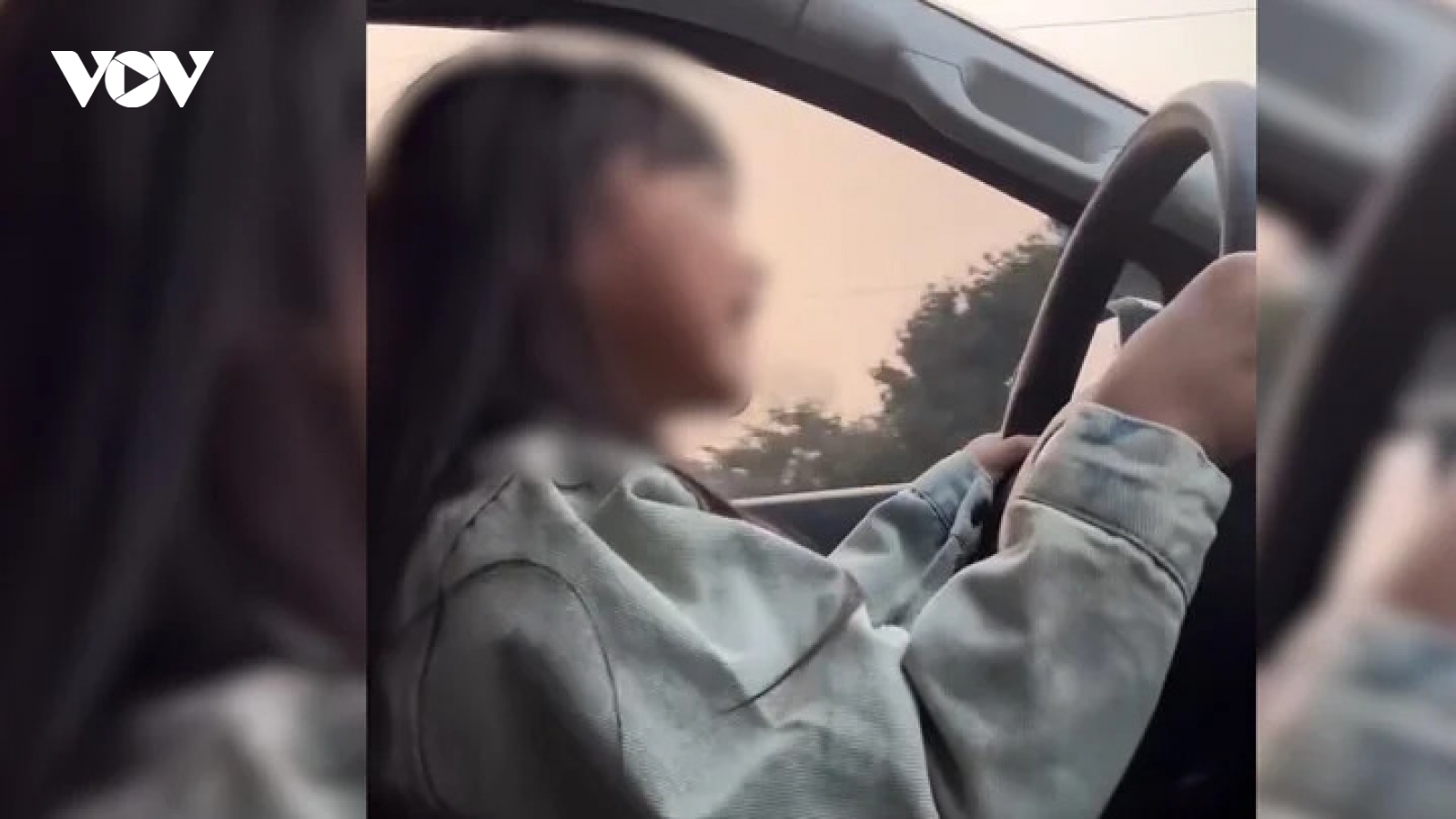 Xác minh clip người đàn ông để bé gái cầm vô lăng lái ô tô