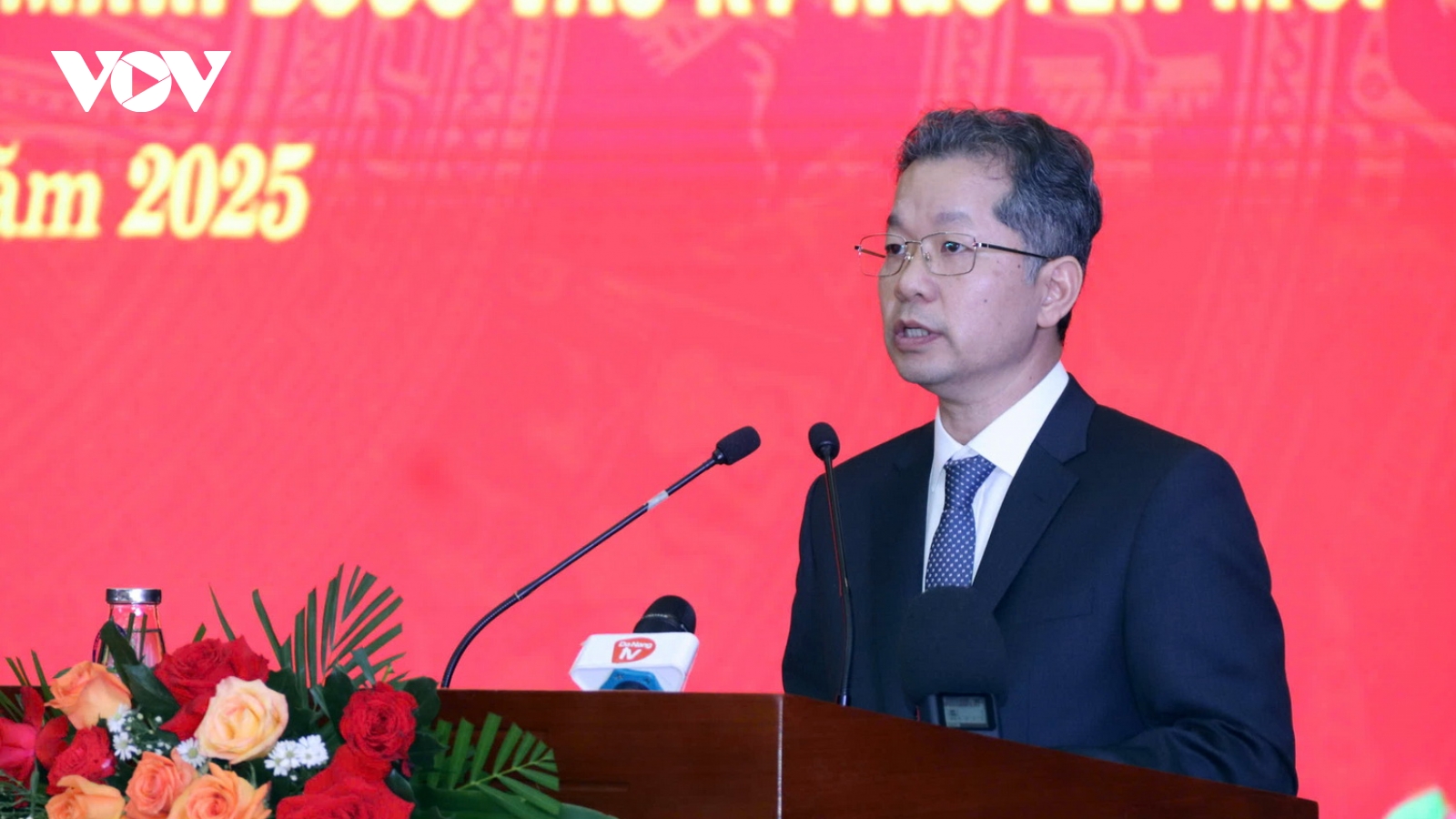"Tiếp nối truyền thống hào hùng - Đà Nẵng vươn mình bước vào kỷ nguyên mới"
