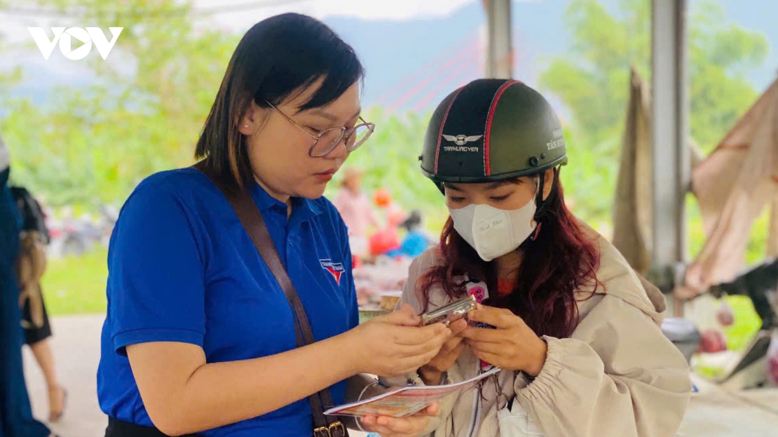 "Bình dân học vụ số"- phong trào mới của tuổi trẻ Đà Nẵng