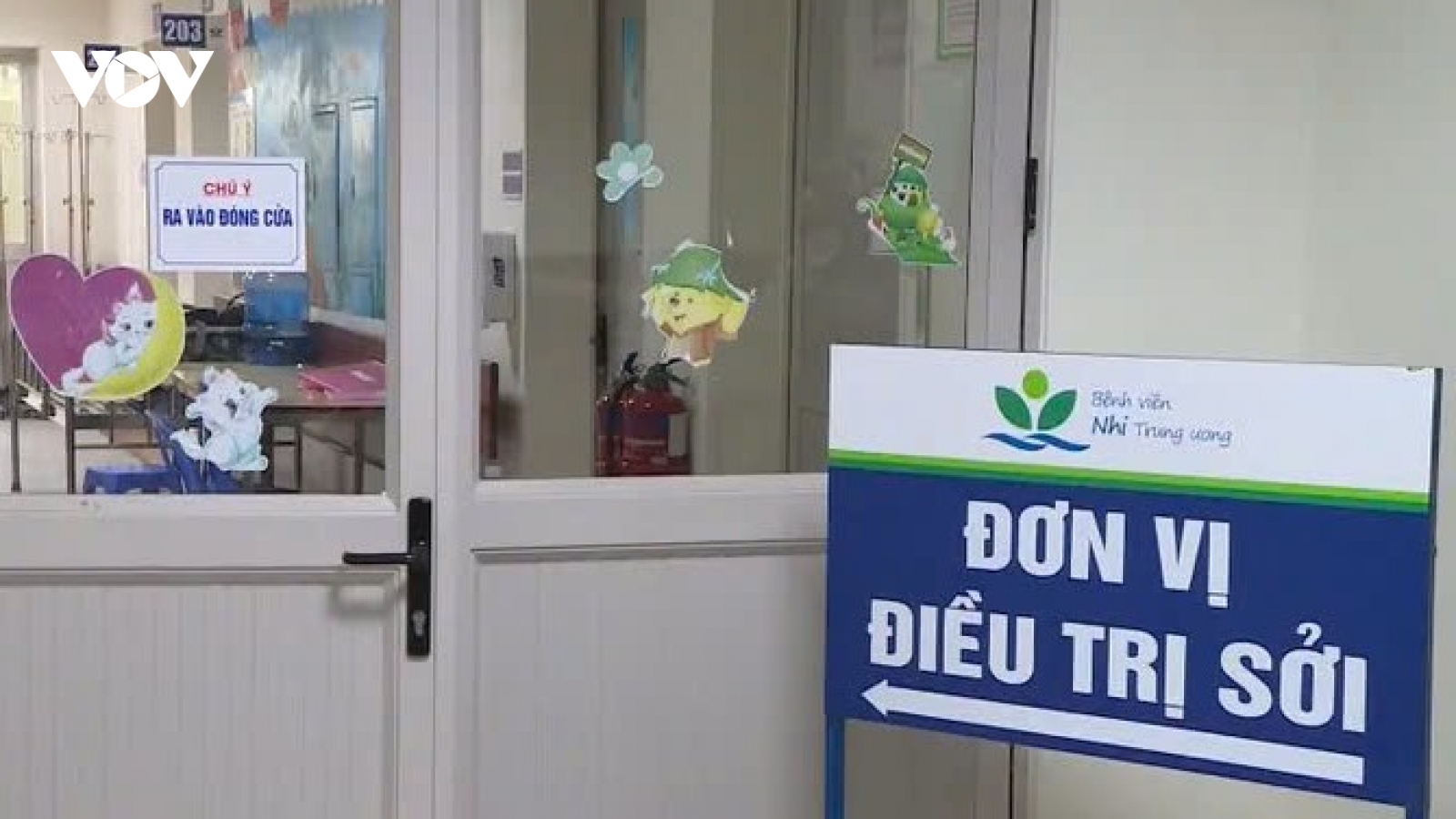 Bố trí khu khám riêng cho người nghi bệnh sởi để tránh lây chéo