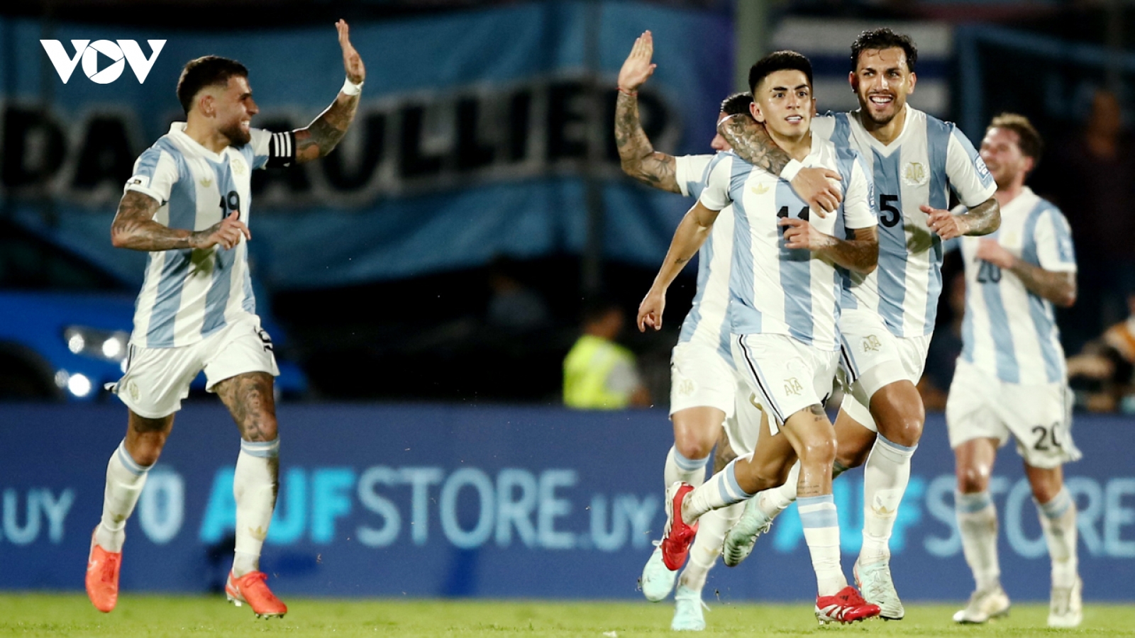 Bảng xếp hạng vòng loại World Cup khu vực Nam Mỹ: Argentina củng cố ngôi đầu