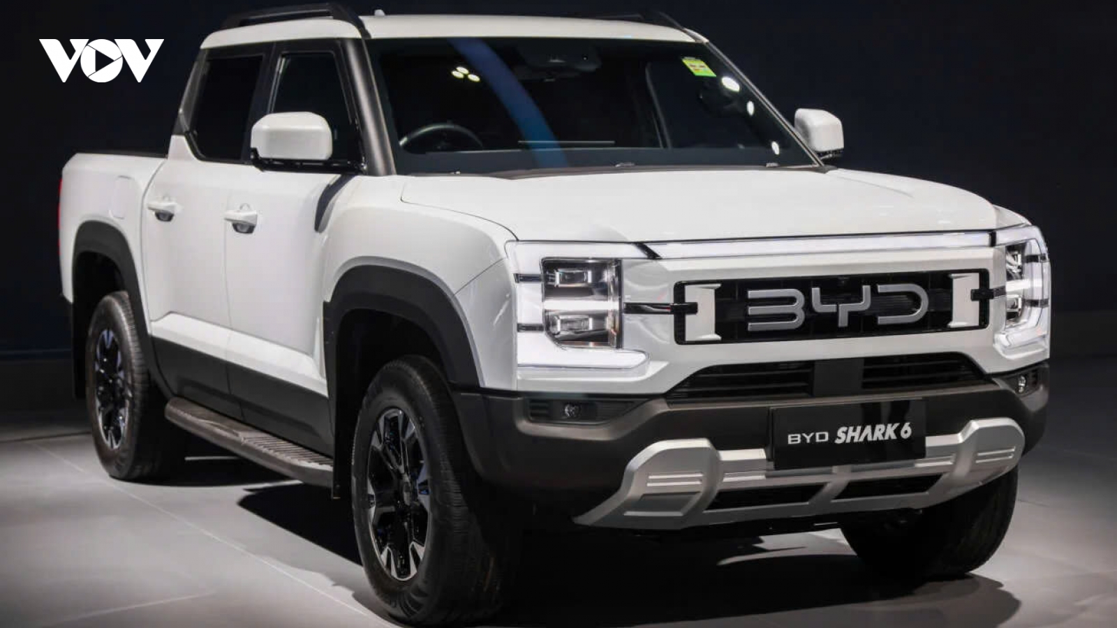 Khám phá xe bán tải PHEV BYD Shark 6, giá khoảng 1,2 tỷ đồng
