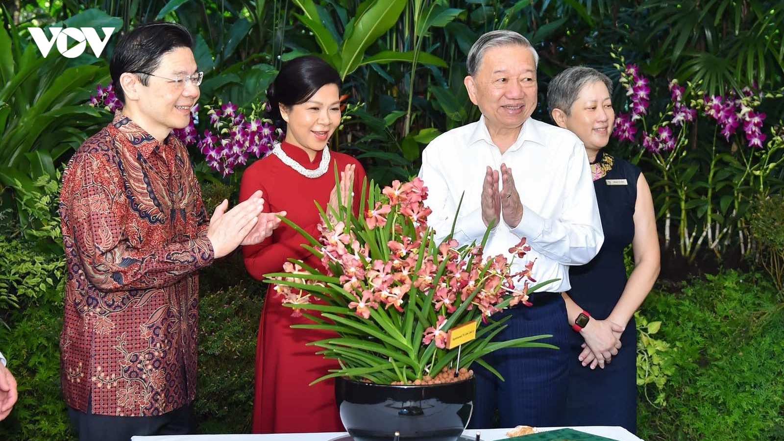 Singapore lấy tên Tổng Bí thư Tô Lâm và Phu nhân đặt cho loài hoa lan mới