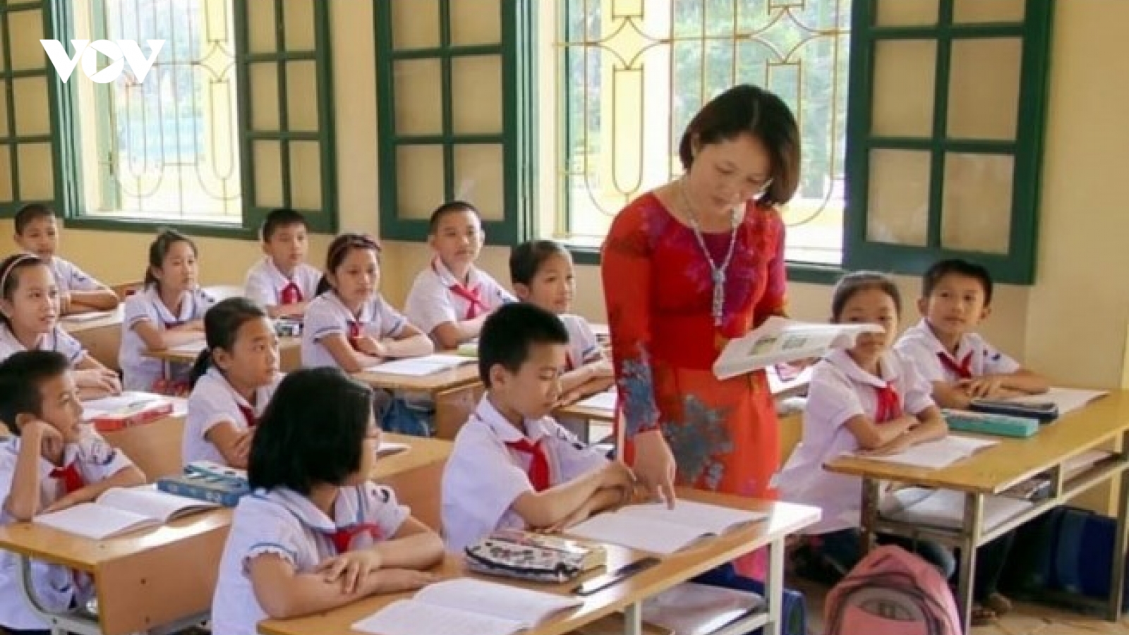 Hiệu trưởng có được phép dự giờ đột xuất giáo viên?