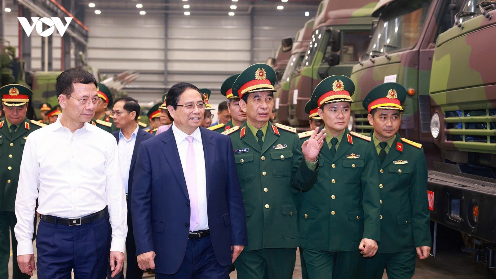 Thủ tướng làm việc với Bộ Quốc phòng về sản xuất công nghiệp quốc phòng công nghệ cao