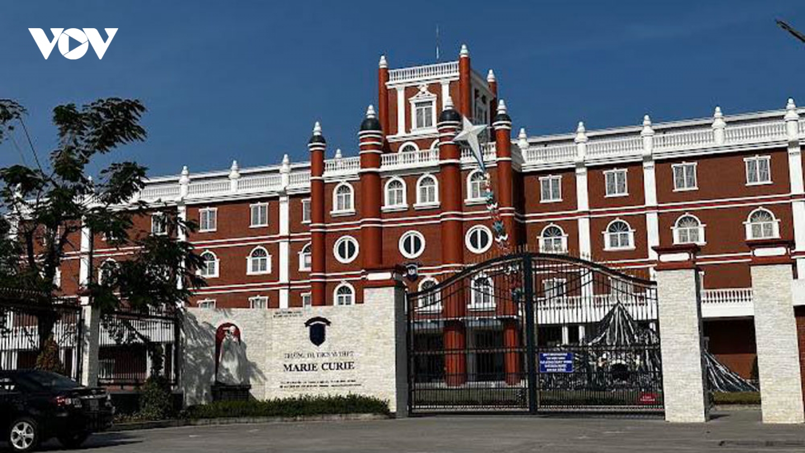 28 học sinh, giáo viên ở Bình Dương nhập viện: Không phải ngộ độc thực phẩm?