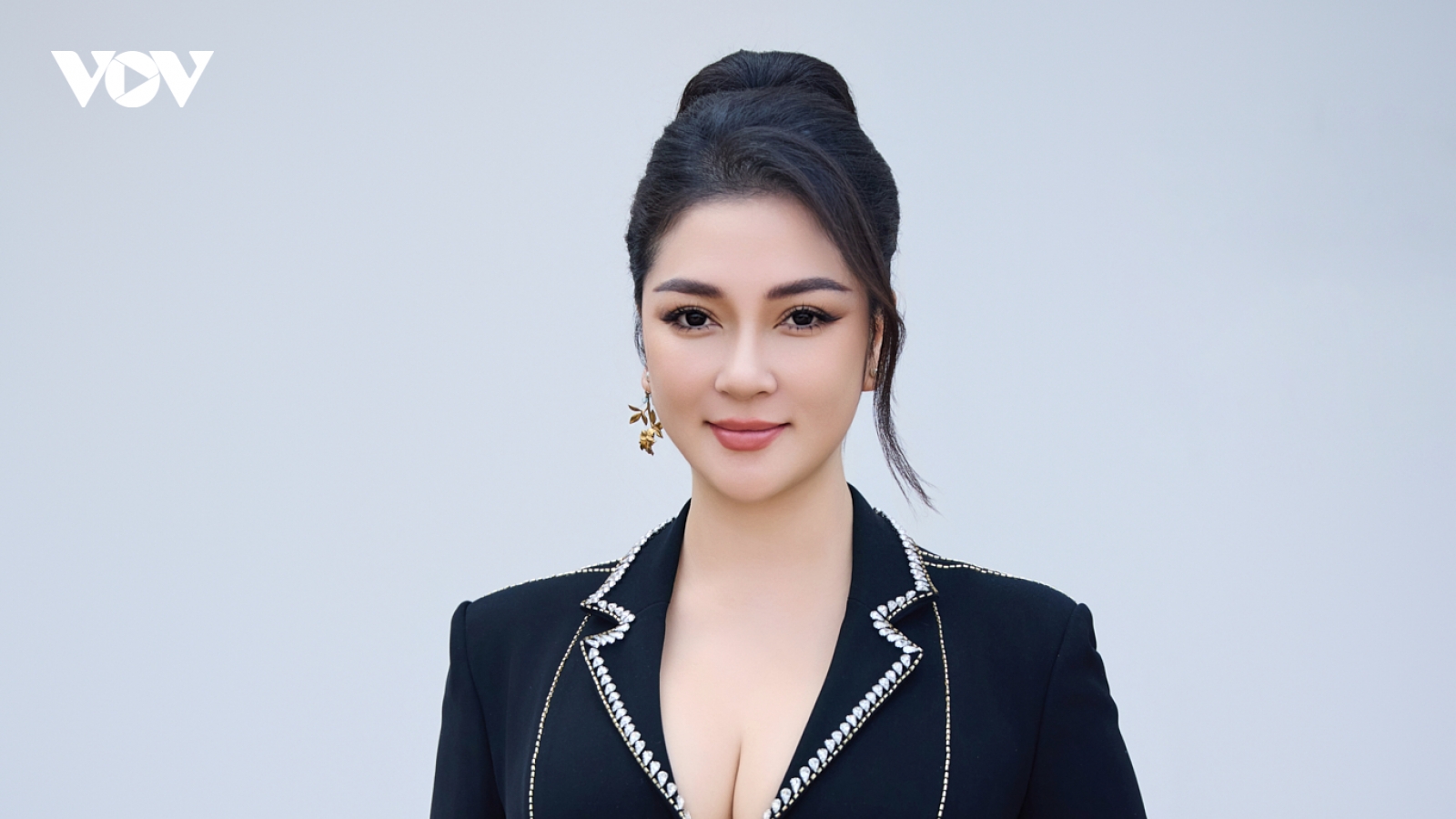 Nguyễn Thị Huyền thời thi Hoa hậu: Vô tư tới mức không trang điểm, đi thi như đi học