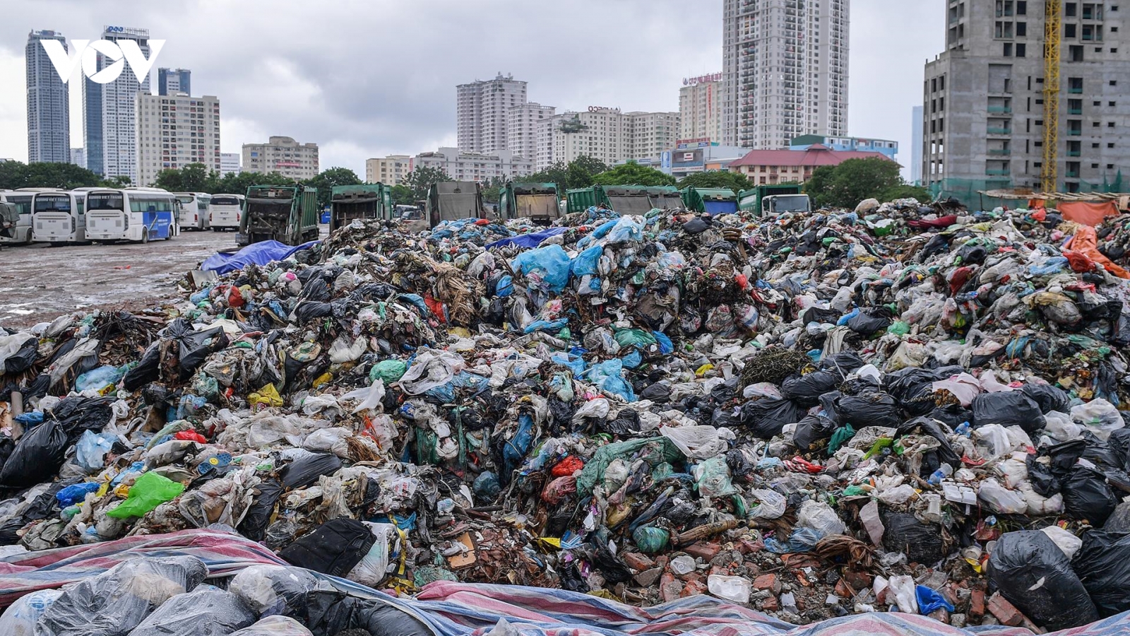 Hà Nội: Xây dựng đề án tổng thể về xử lý rác thải tập trung