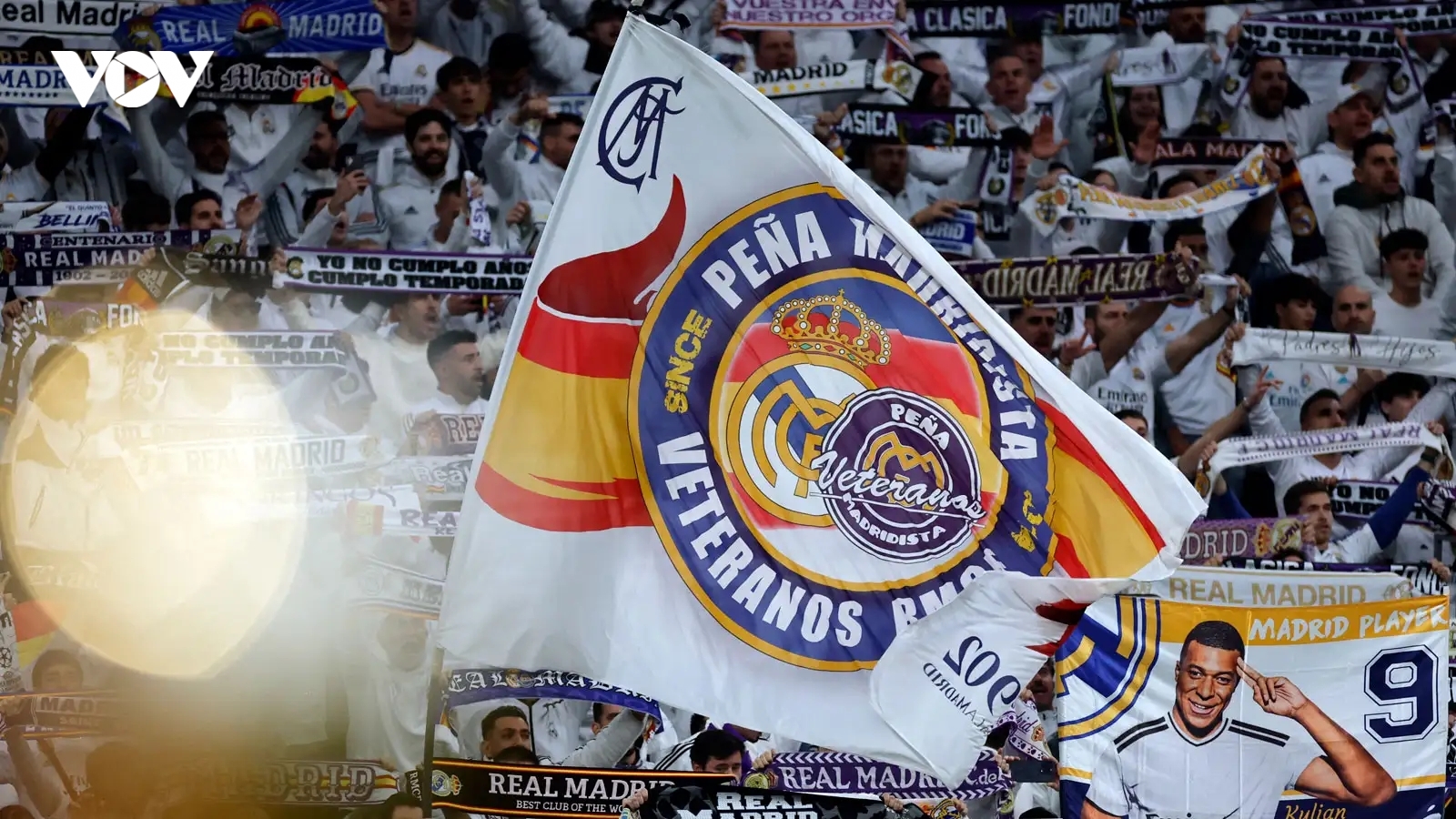 Real Madrid nhận án phạt từ Liên đoàn Bóng đá châu Âu