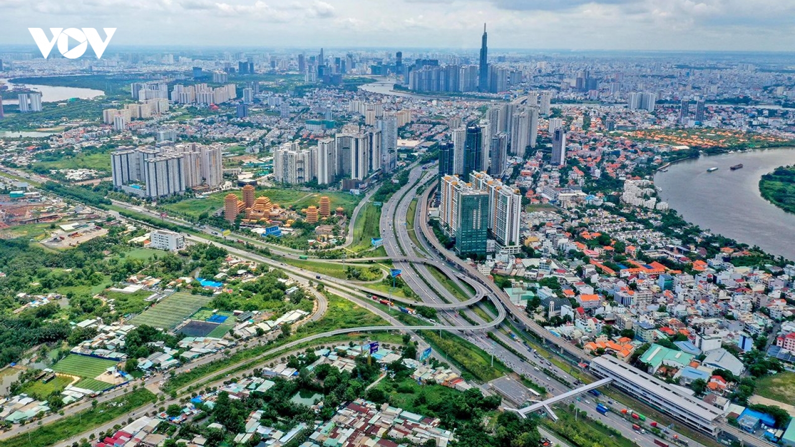 Sáp nhập địa phương, nên chọn thủ phủ mới như thế nào?