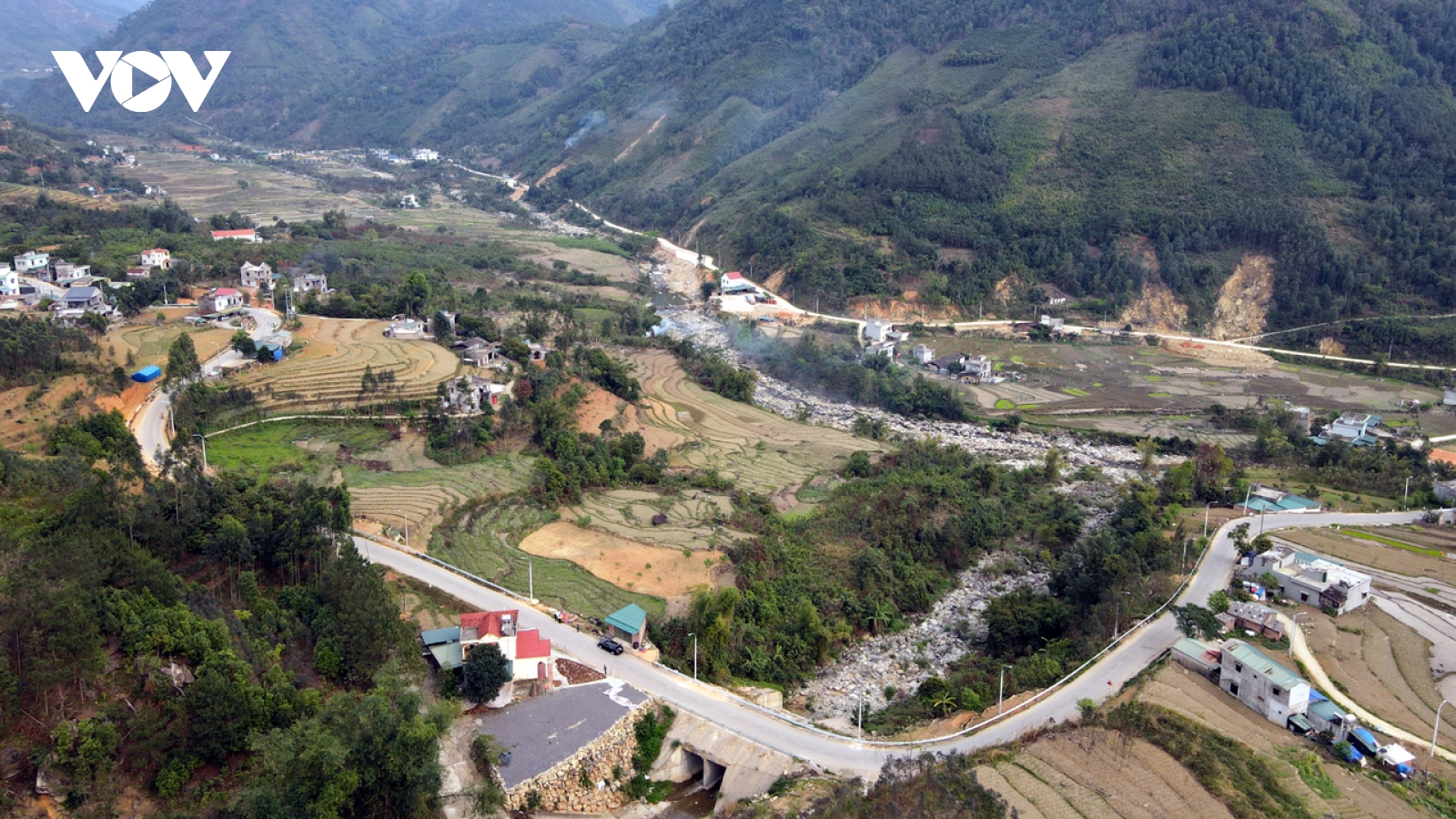 Quảng Ninh khắc phục sạt lở trên tuyến đường liên xã ở huyện biên giới Bình Liêu