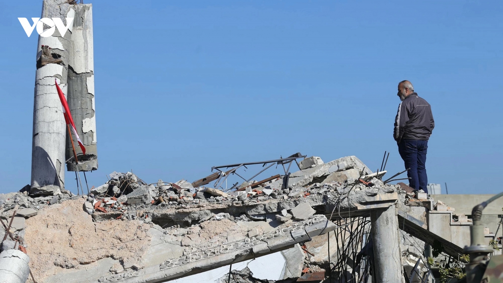 Israel tiếp tục tấn công vào Syria và Lebanon
