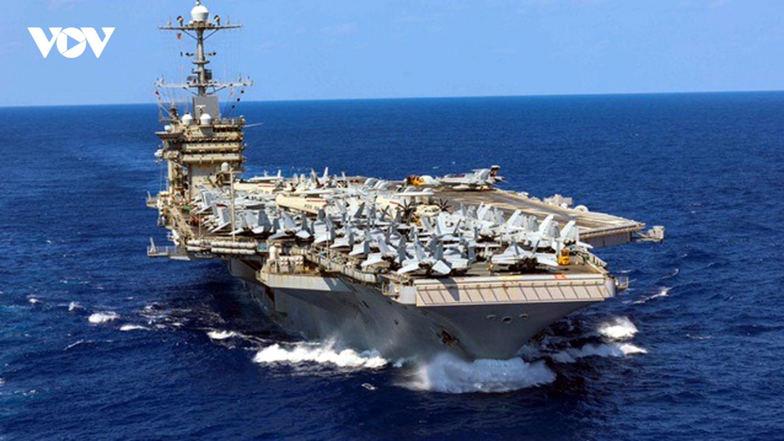 Lực lượng Houthi tuyên bố tấn công tàu sân bay Mỹ