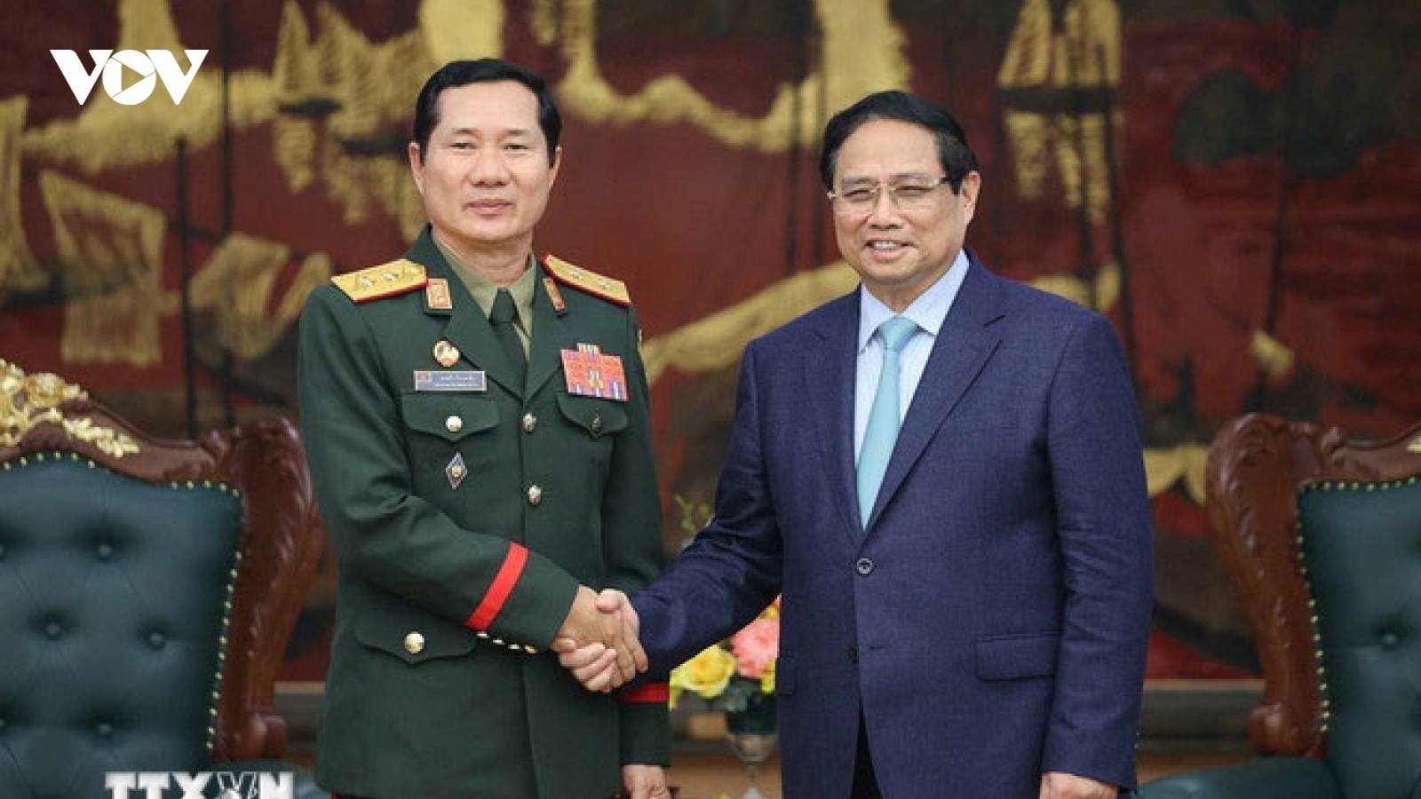 Thủ tướng Phạm Minh Chính tiếp Tổng Tham mưu trưởng Quân đội nhân dân Lào