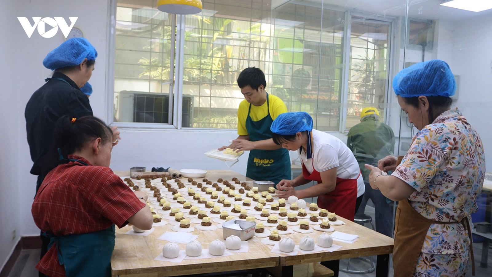 Tiệm bánh và hành trình vươn lên của những thợ làm bánh đặc biệt