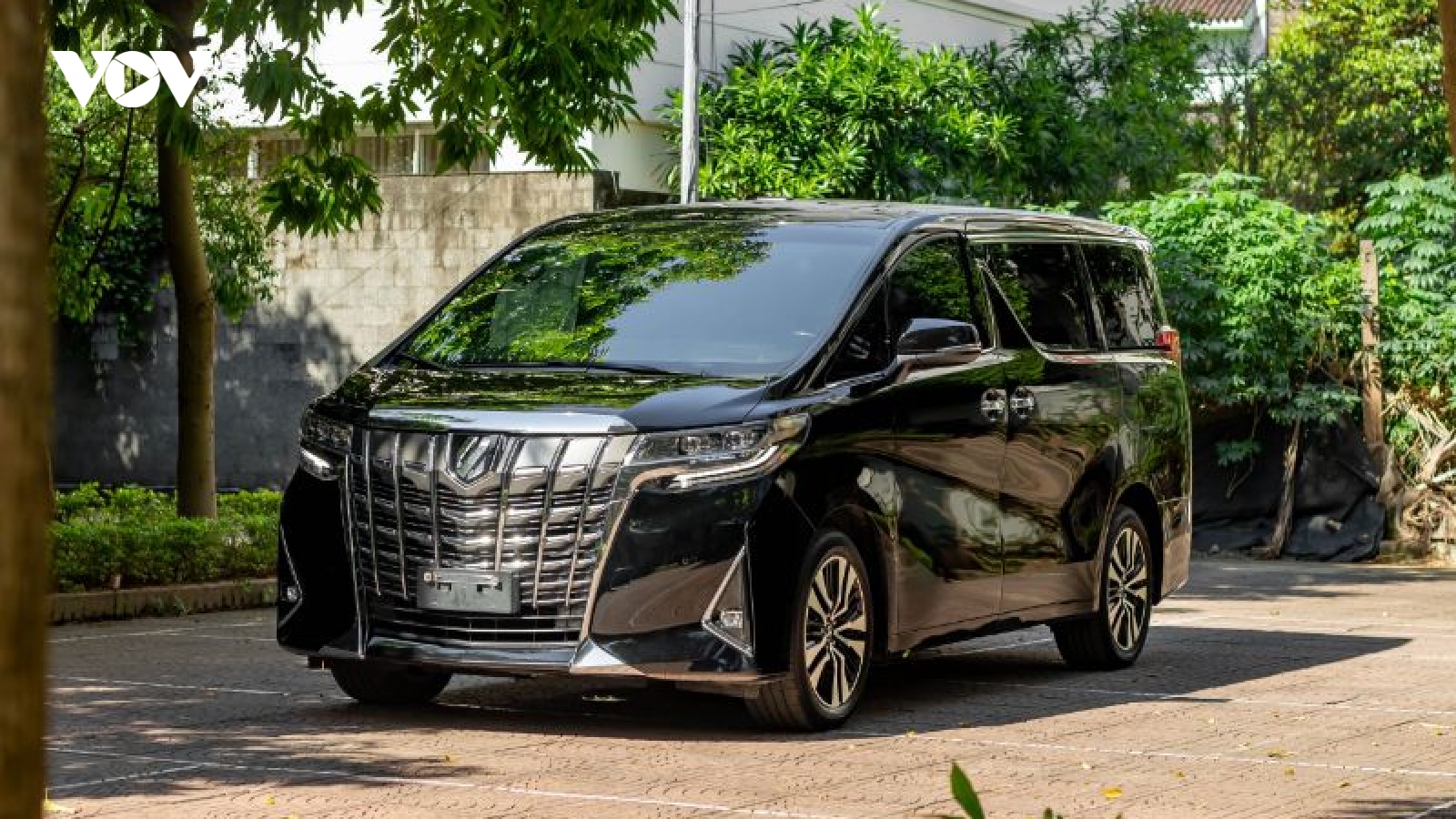Toyota Việt Nam triệu hồi xe để cập nhật phần mềm đồng hồ táp lô