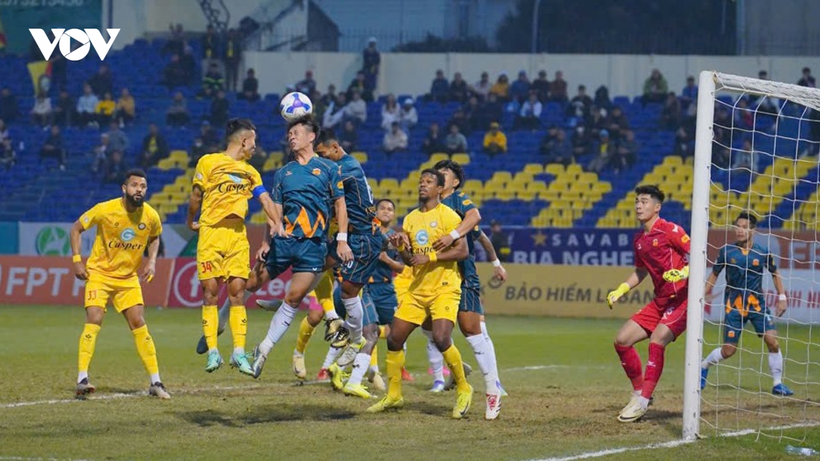 Kết quả V-League hôm nay 9/3: Thanh Hóa chia điểm HAGL, chưa hết cơn ''khát thắng''