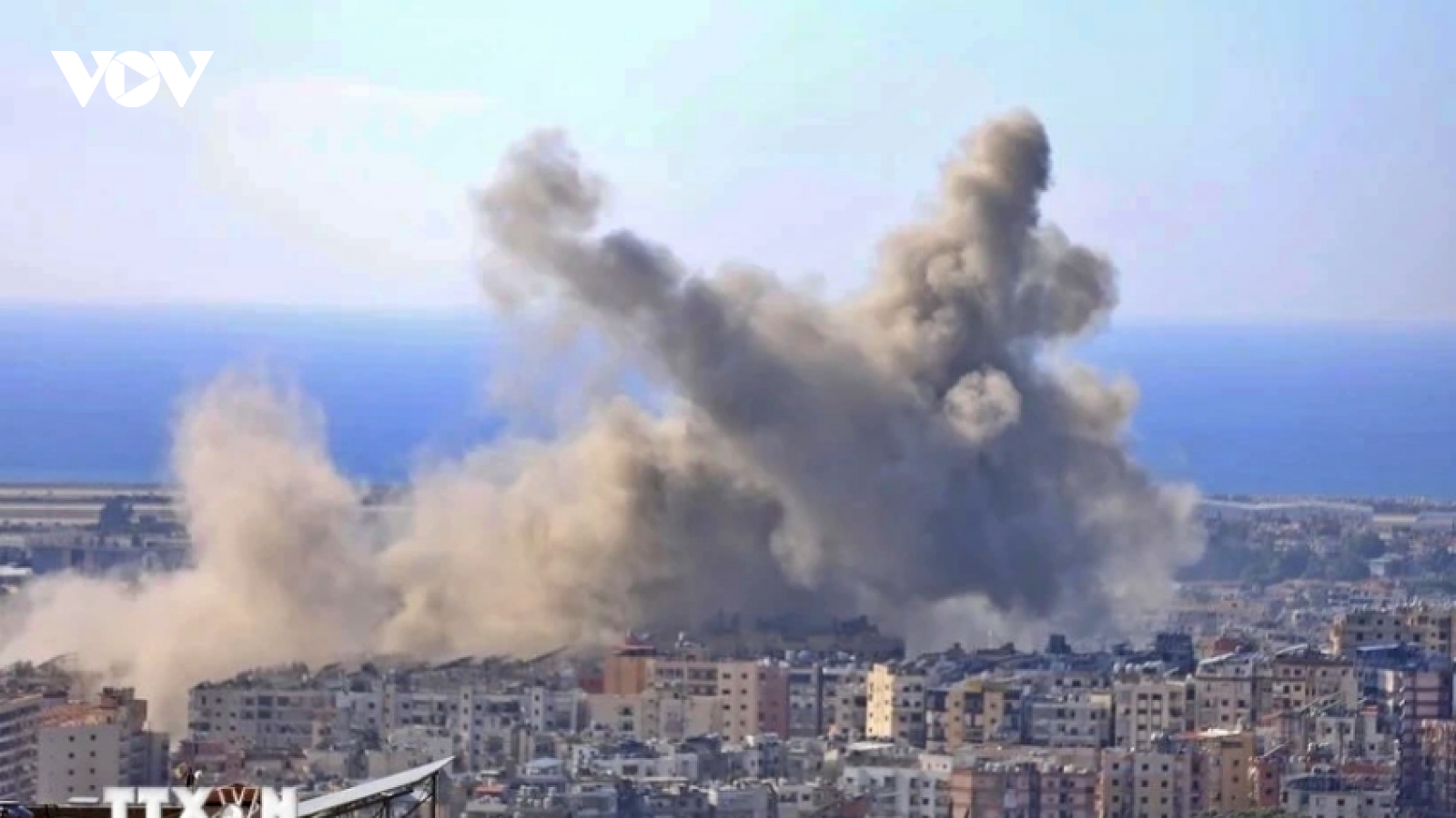 Israel mở nhiều cuộc không kích vào Syria