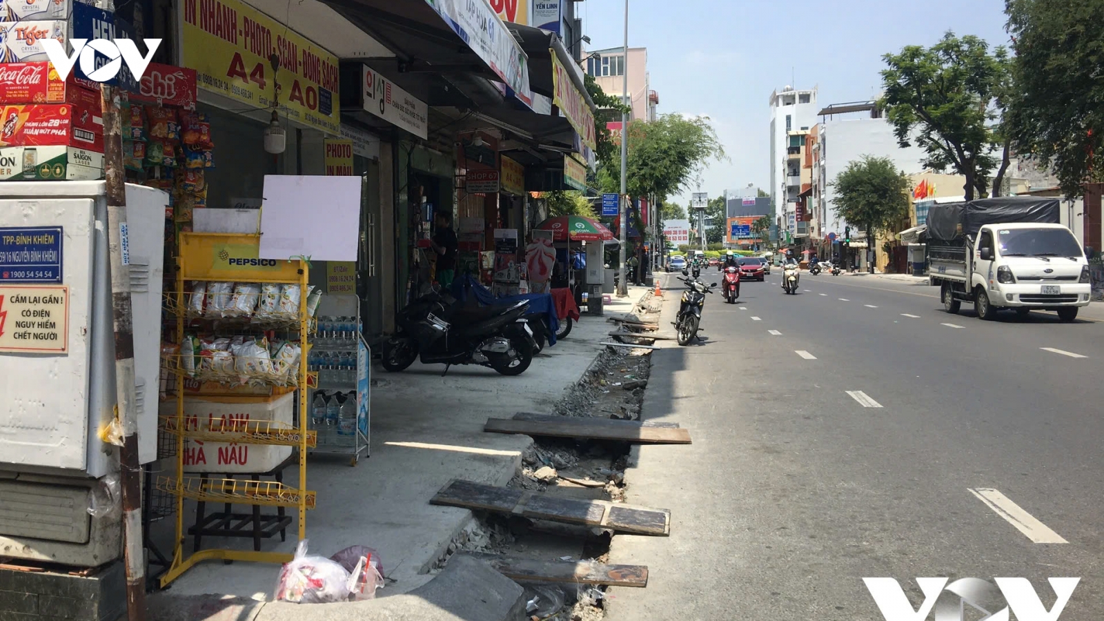 Nhiều vỉa hè ở TP.HCM được thay "áo mới"