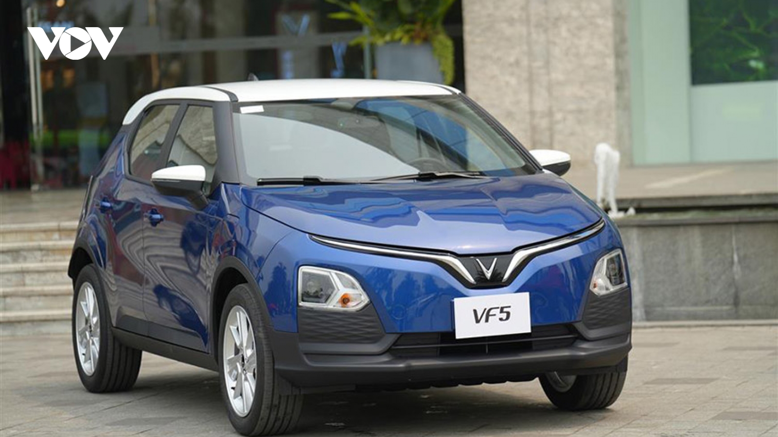 VinFast bán ra 12.100 xe ô tô điện trong tháng 3/2025