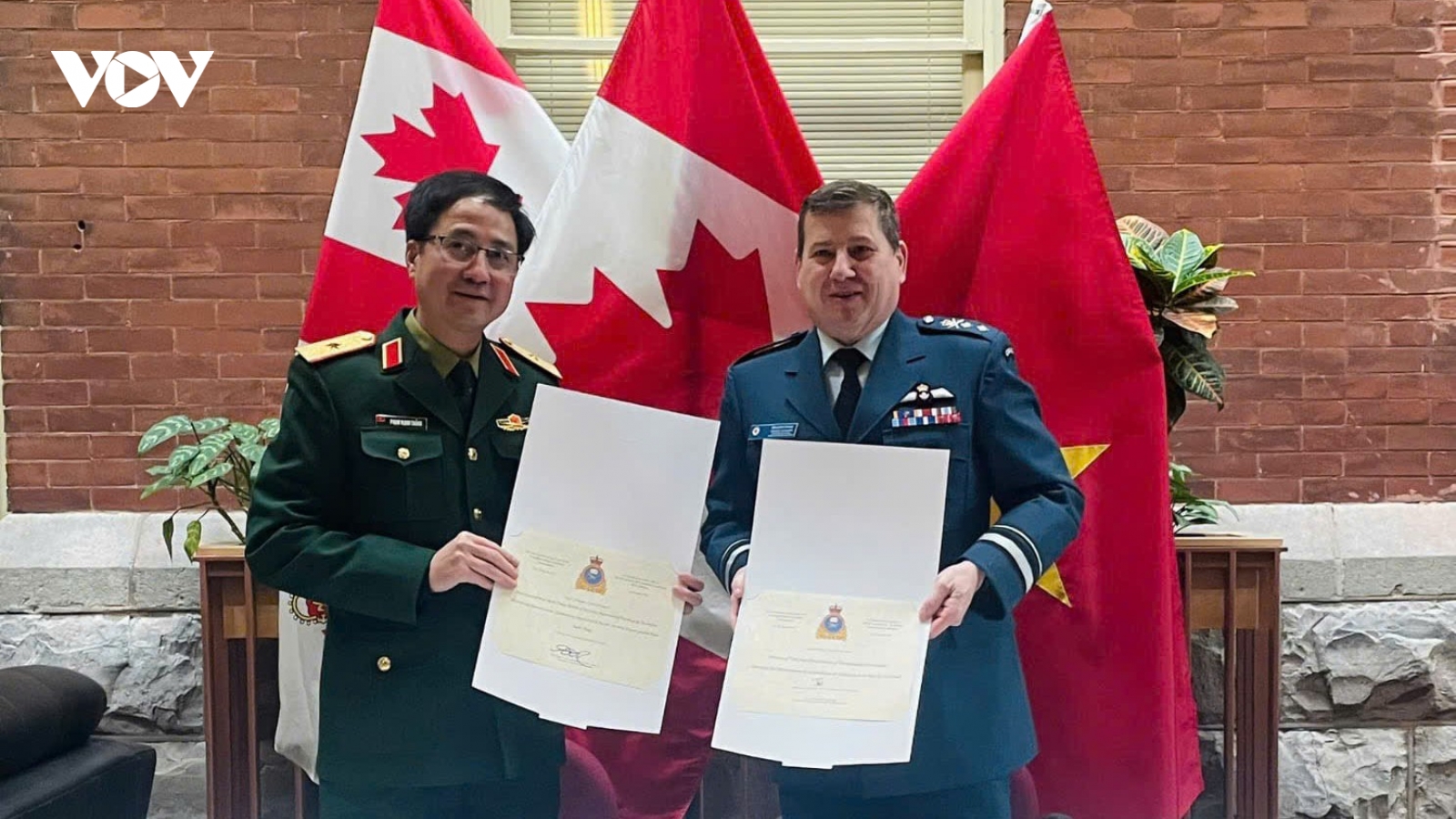 Việt Nam-Canada thúc đẩy hợp tác trong lĩnh vực gìn giữ hòa bình