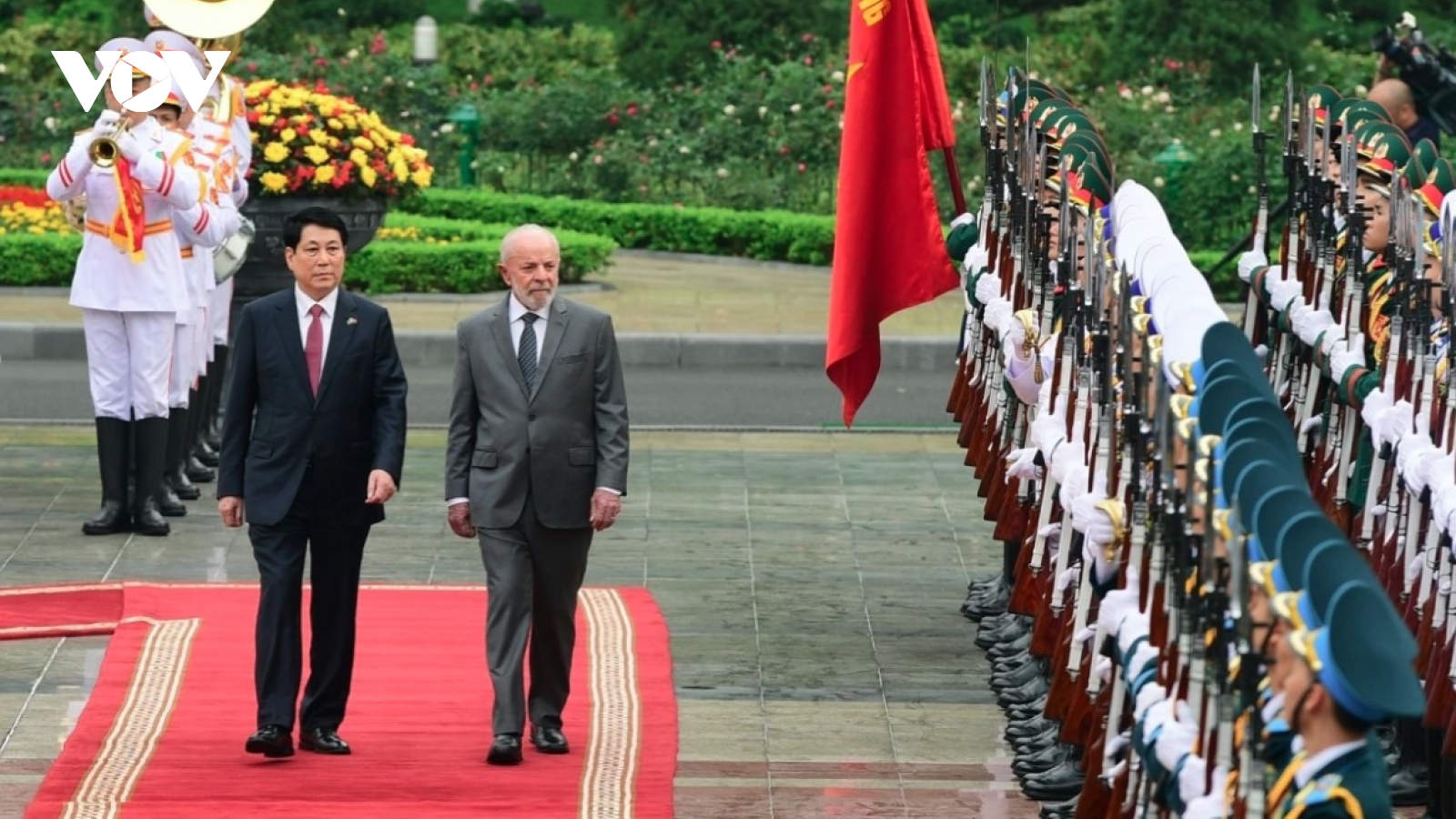 Welcome ceremony for Brazilian President in Hanoi