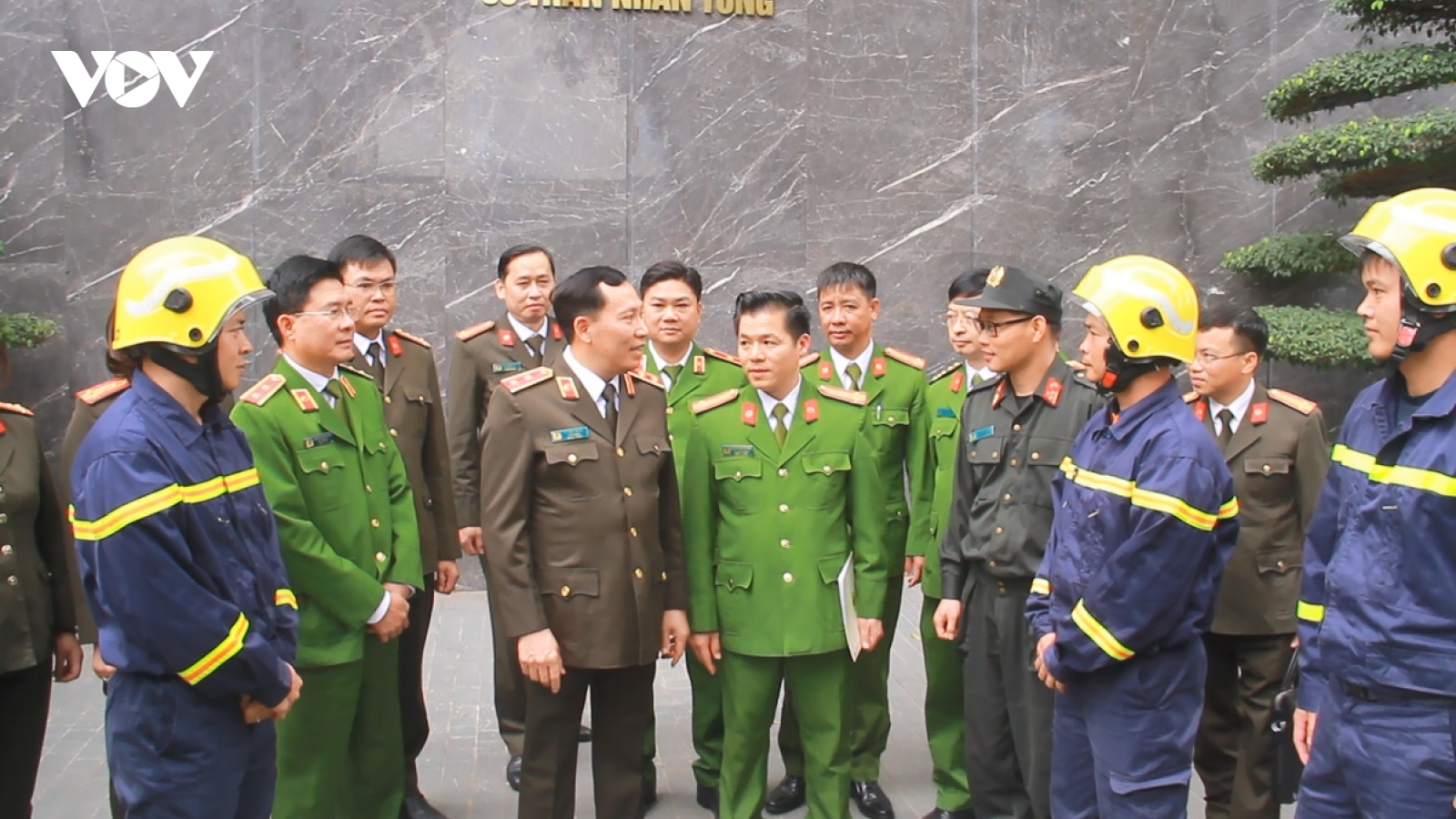 25 cán bộ, chiến sĩ Bộ Công an lên đường sang Myanmar làm nhiệm vụ cứu hộ