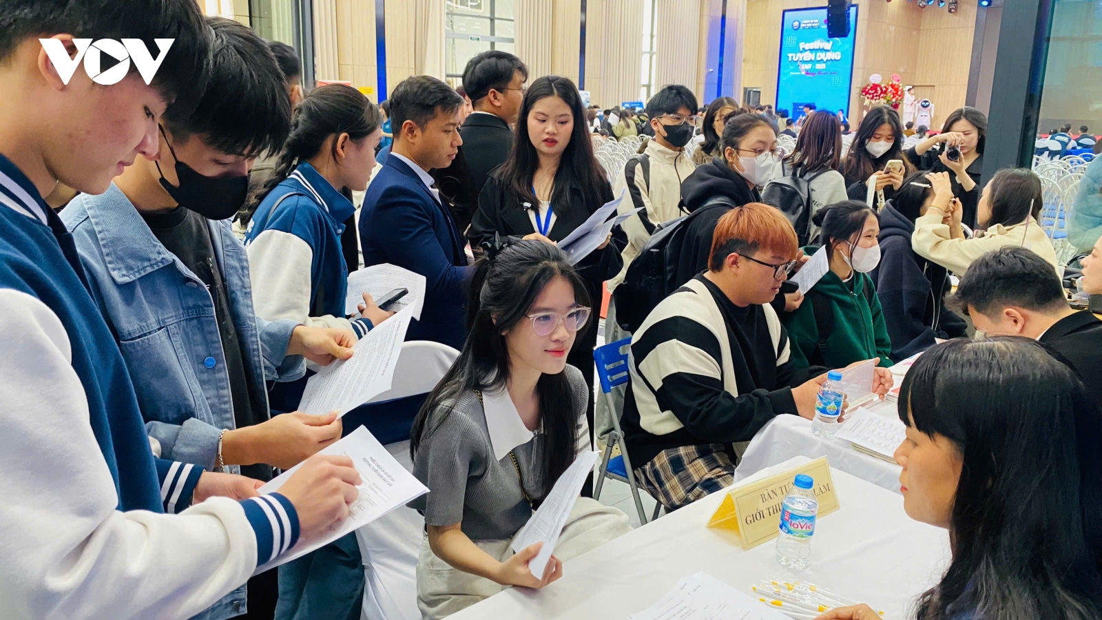 Dự báo nhiều ngành nghề sẽ tăng nhu cầu tuyển dụng trong quý 2/2025