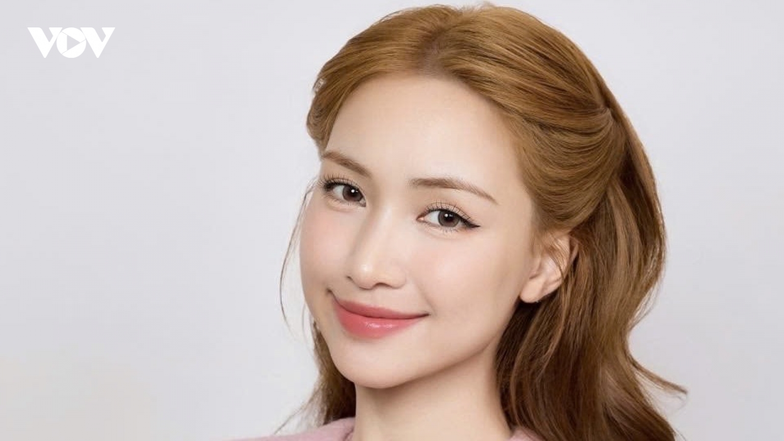 Lý do Hòa Minzy không tham gia chương trình "Chị đẹp" ở Trung Quốc