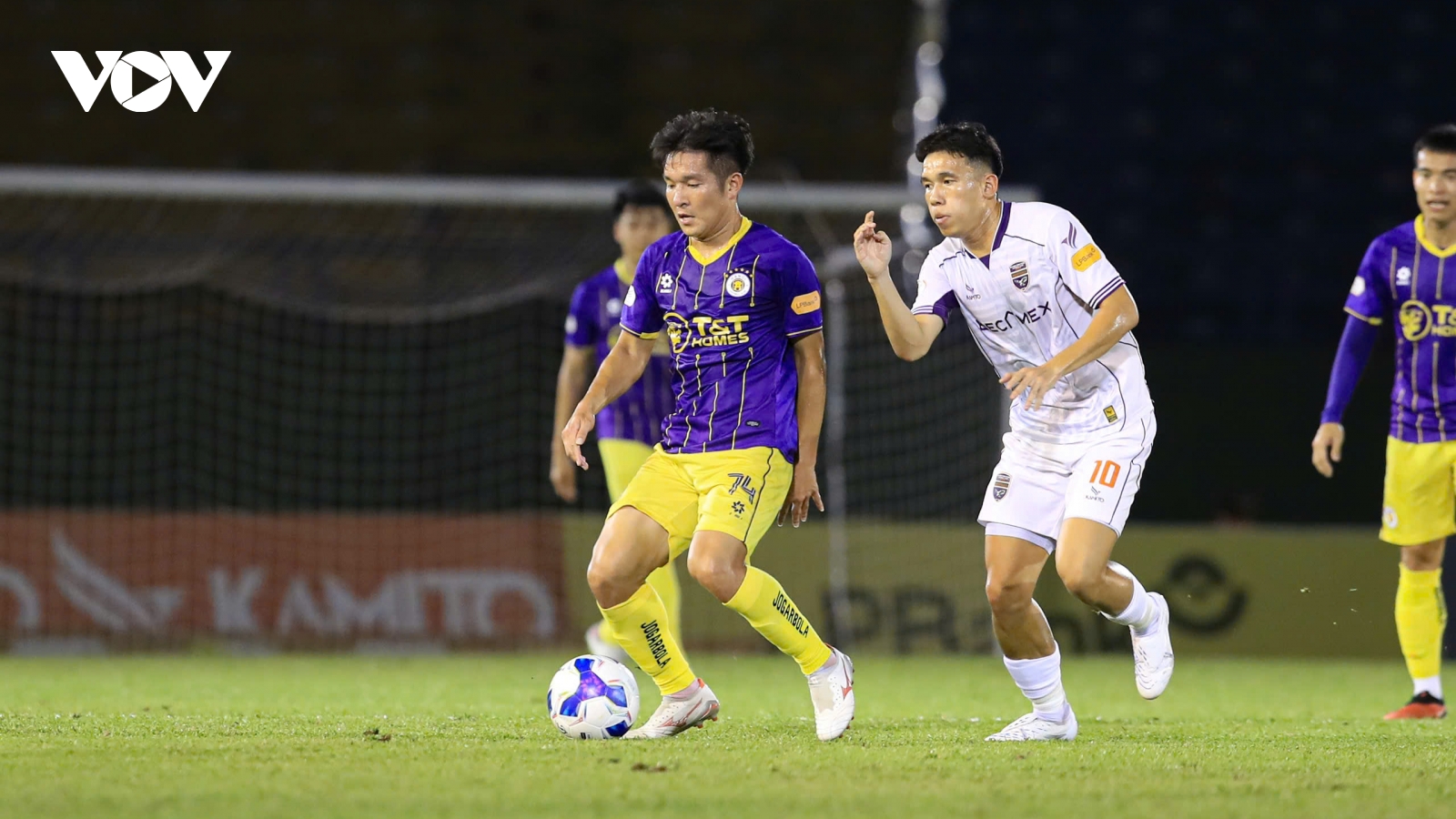 HLV Bình Dương từ chức sau trận thua đậm Hà Nội FC ở V-League