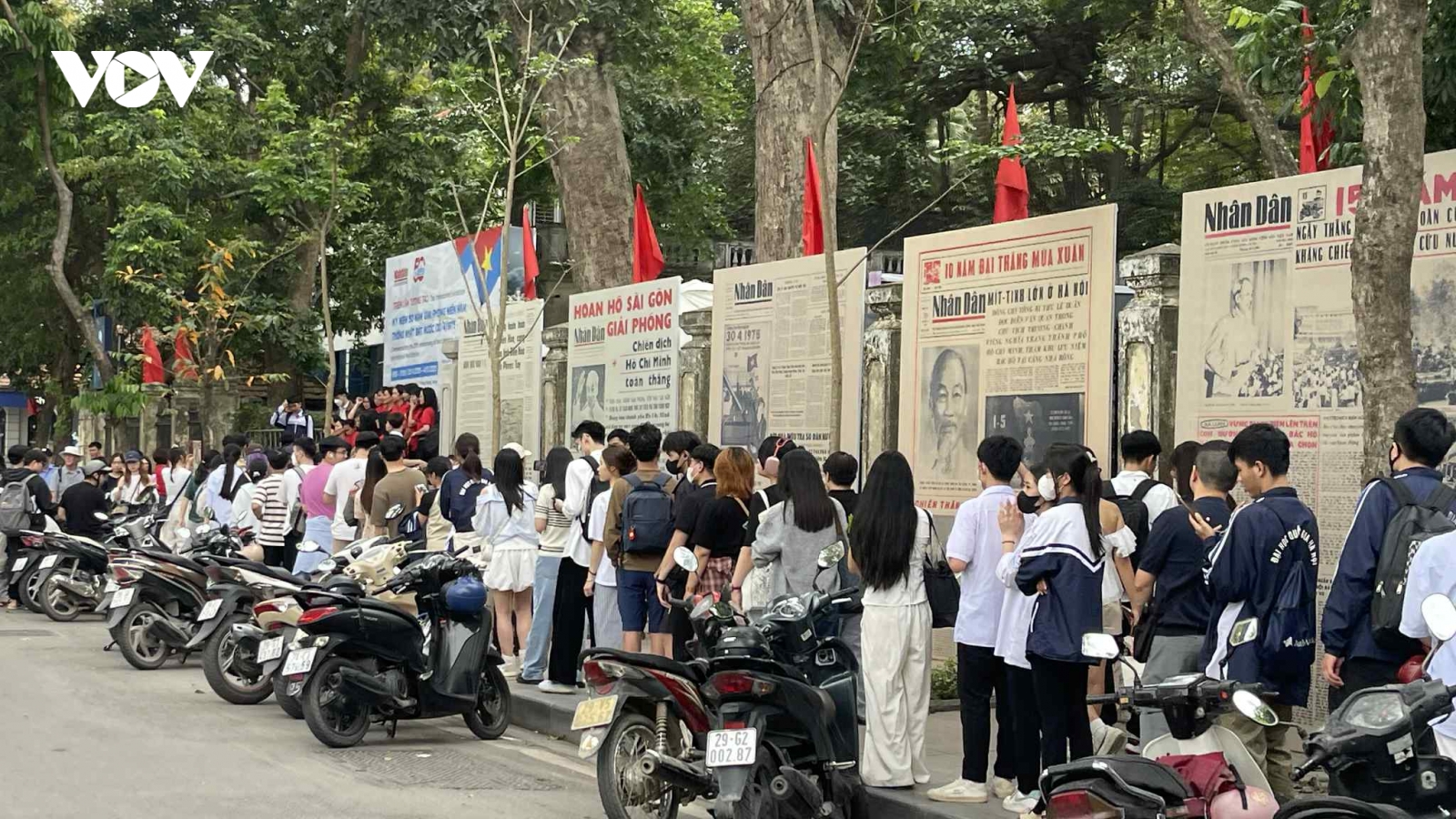 Người trẻ hôm nay yêu nước không chỉ bằng thái độ
