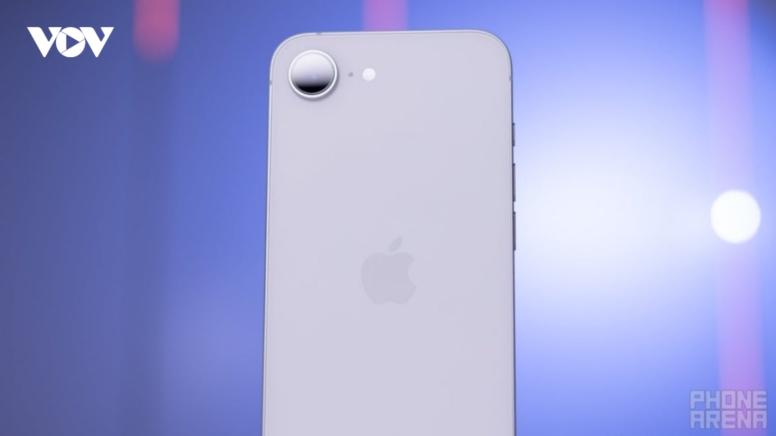 Apple vượt Samsung trên thị trường smartphone nhờ chiếc iPhone bị chê bai