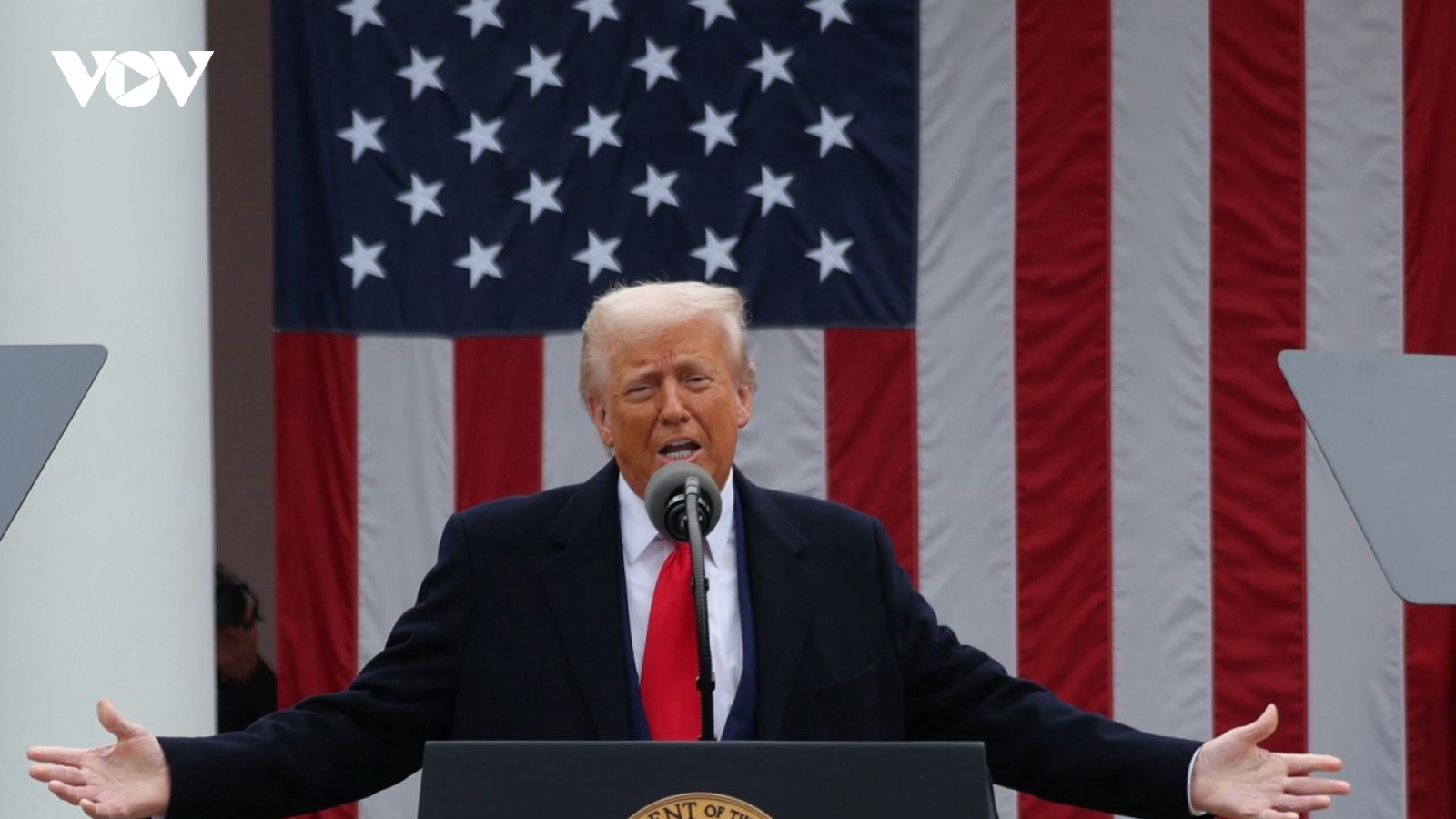 Tổng thống Trump tuyên bố hoãn áp thuế 50% đối với EU tới ngày 9/7