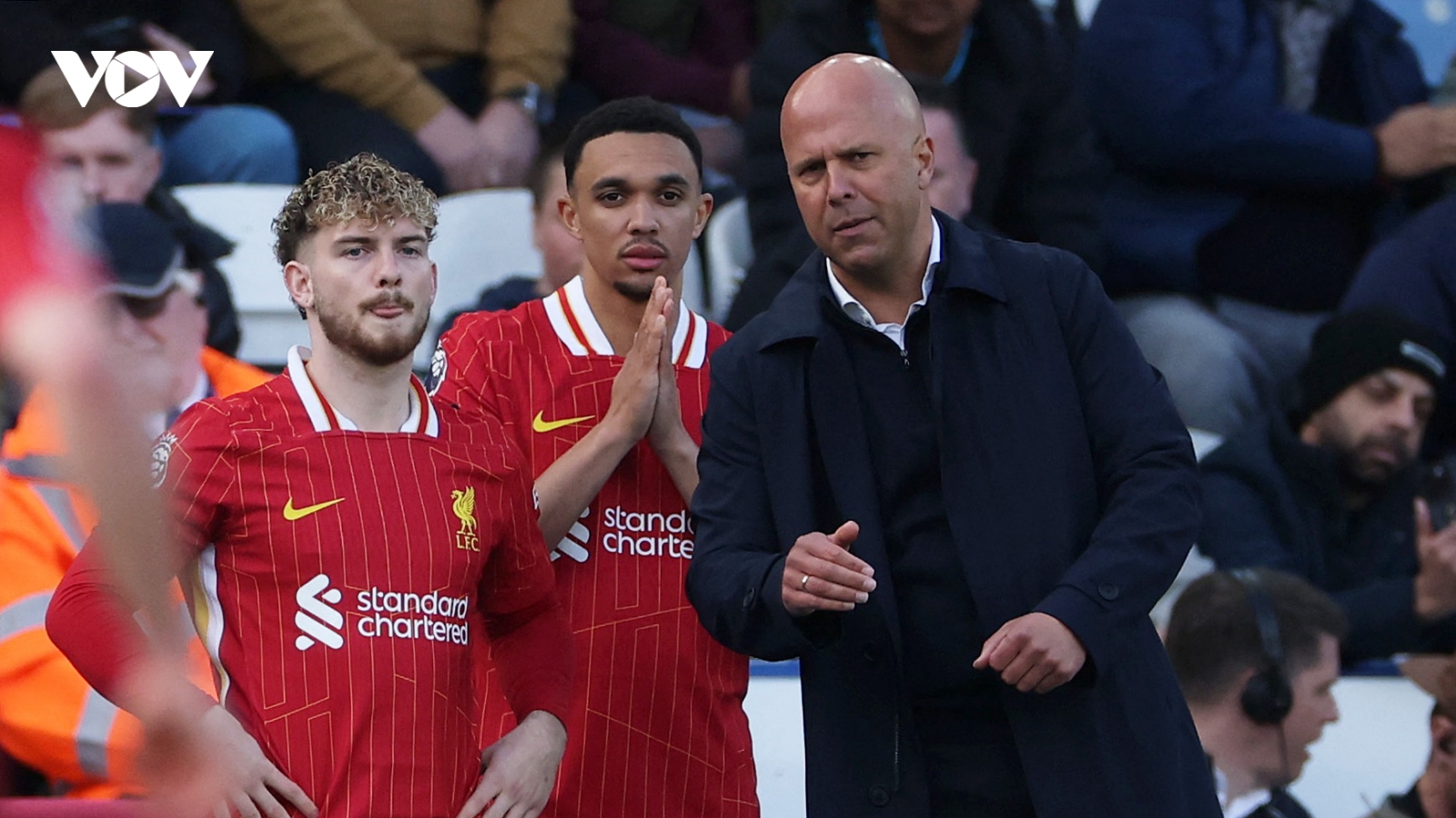 Liverpool vô địch Ngoại hạng Anh 2024/2025: HLV Arne Slot sánh ngang Mourinho