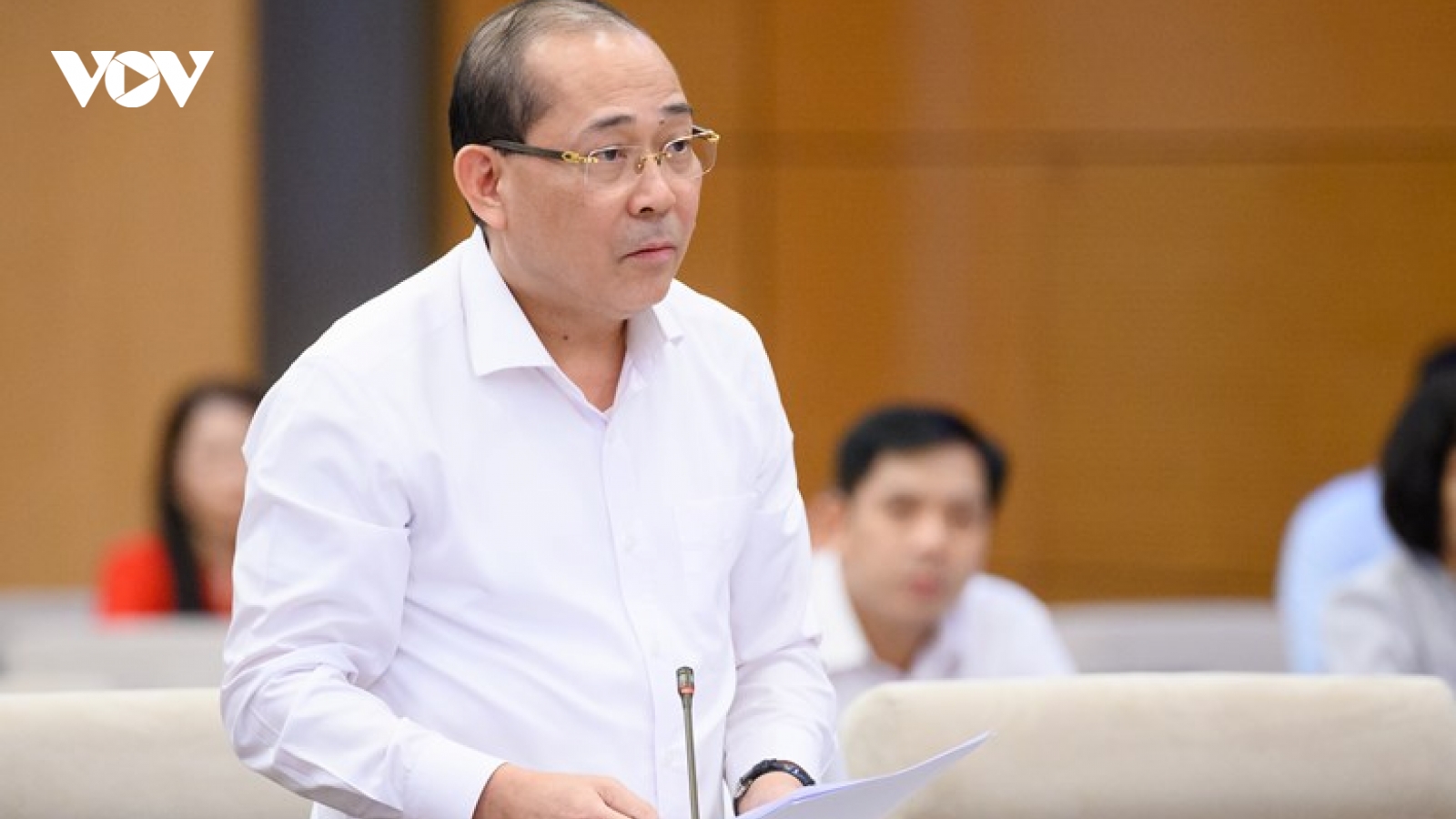 Cử tri hoan nghênh chủ trương miễn học phí, bức xúc vì sữa giả và thuốc giả
