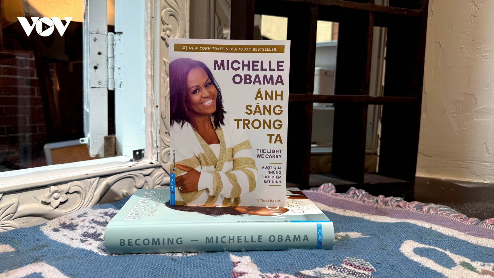 Michelle Obama và hành trình tìm kiếm ánh sáng giữa những bất an