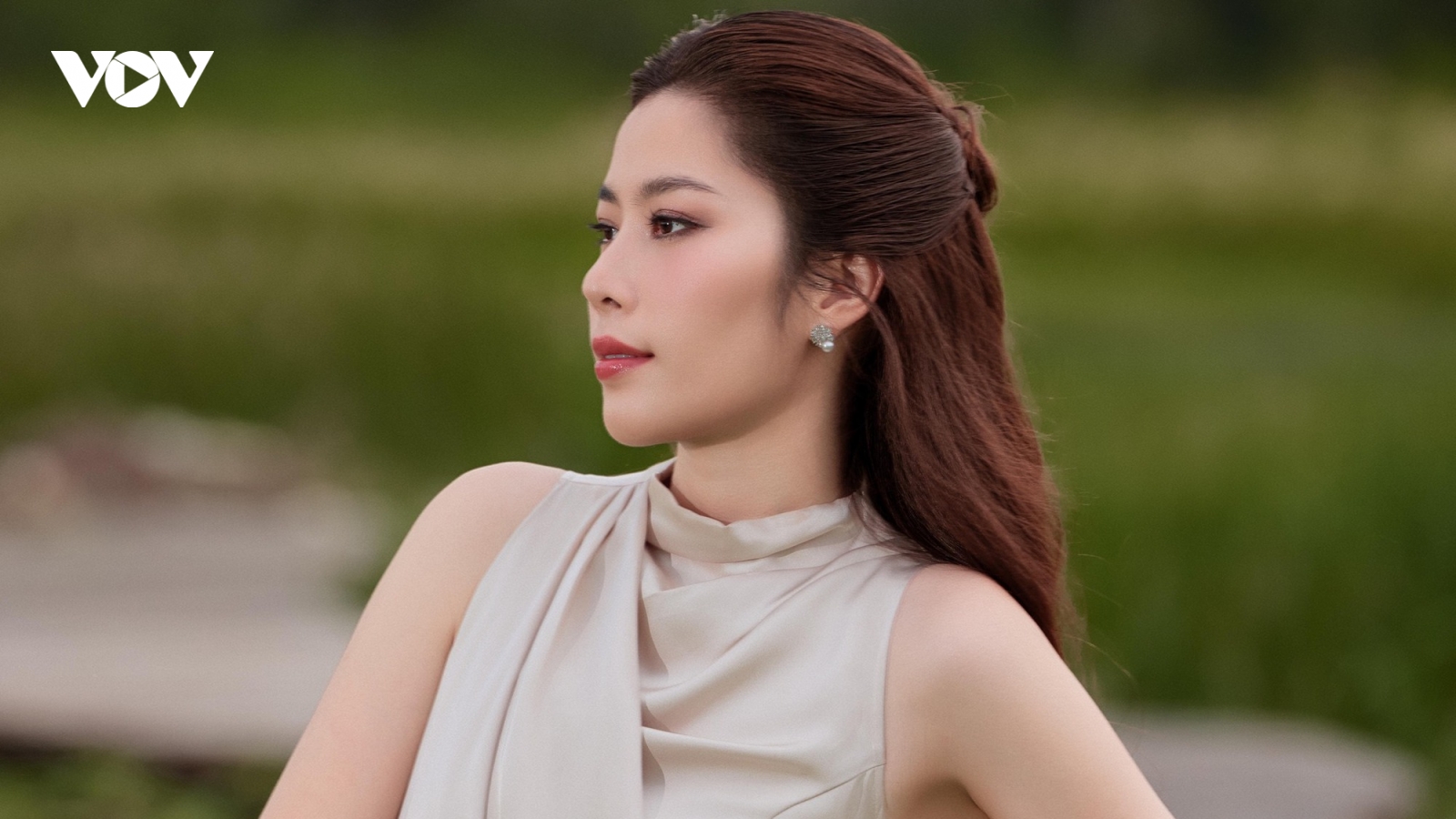 Sao Việt 21/4: Nam Em khát khao quay lại với sân khấu sau nhiều ồn ào