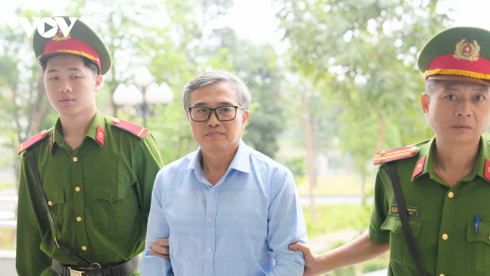 Cựu Thứ trưởng Bộ Công thương Hoàng Quốc Vượng hầu tòa vụ gây thiệt hại hơn 1.000 tỷ