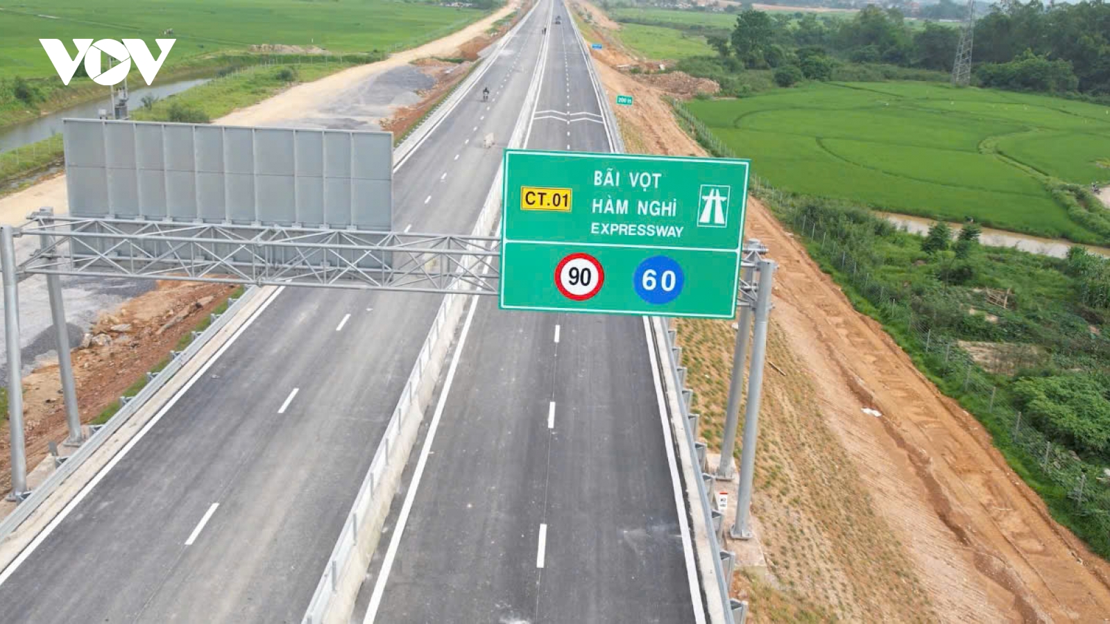 Hôm nay (19/4), thêm 4 dự án cao tốc Bắc - Nam thông xe đưa vào khai thác