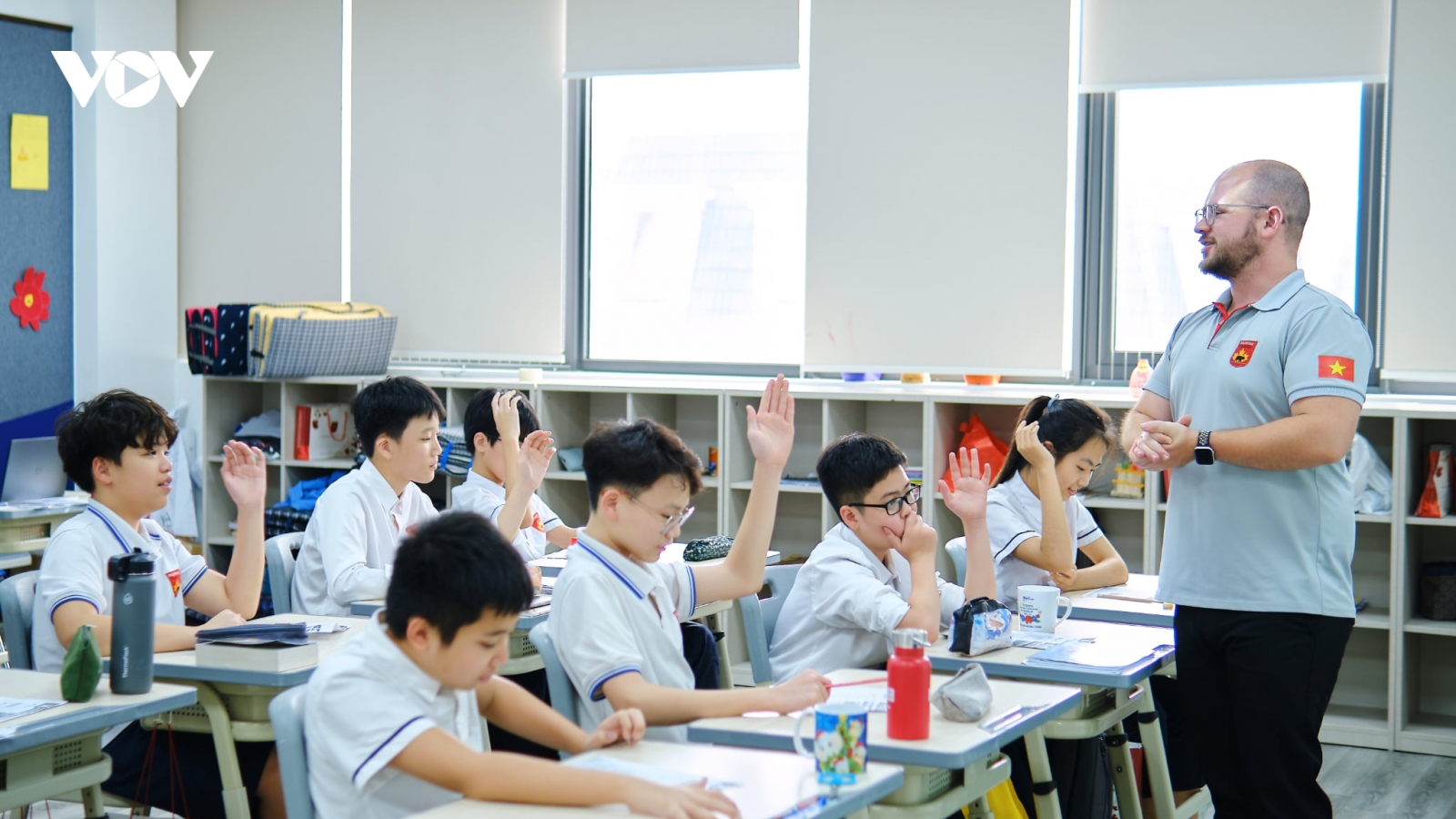 Giải pháp nào để tiếng Anh thành ngôn ngữ thứ 2 trong trường học?