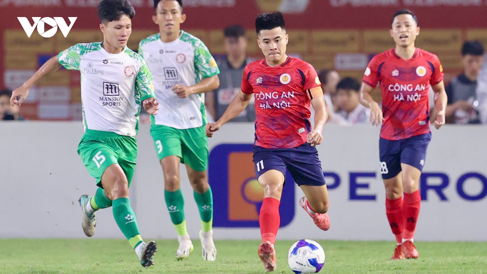 Kết quả vòng 19 V-League 2024/2025: 9 người của CAHN hòa hú vía trước CLB TP.HCM