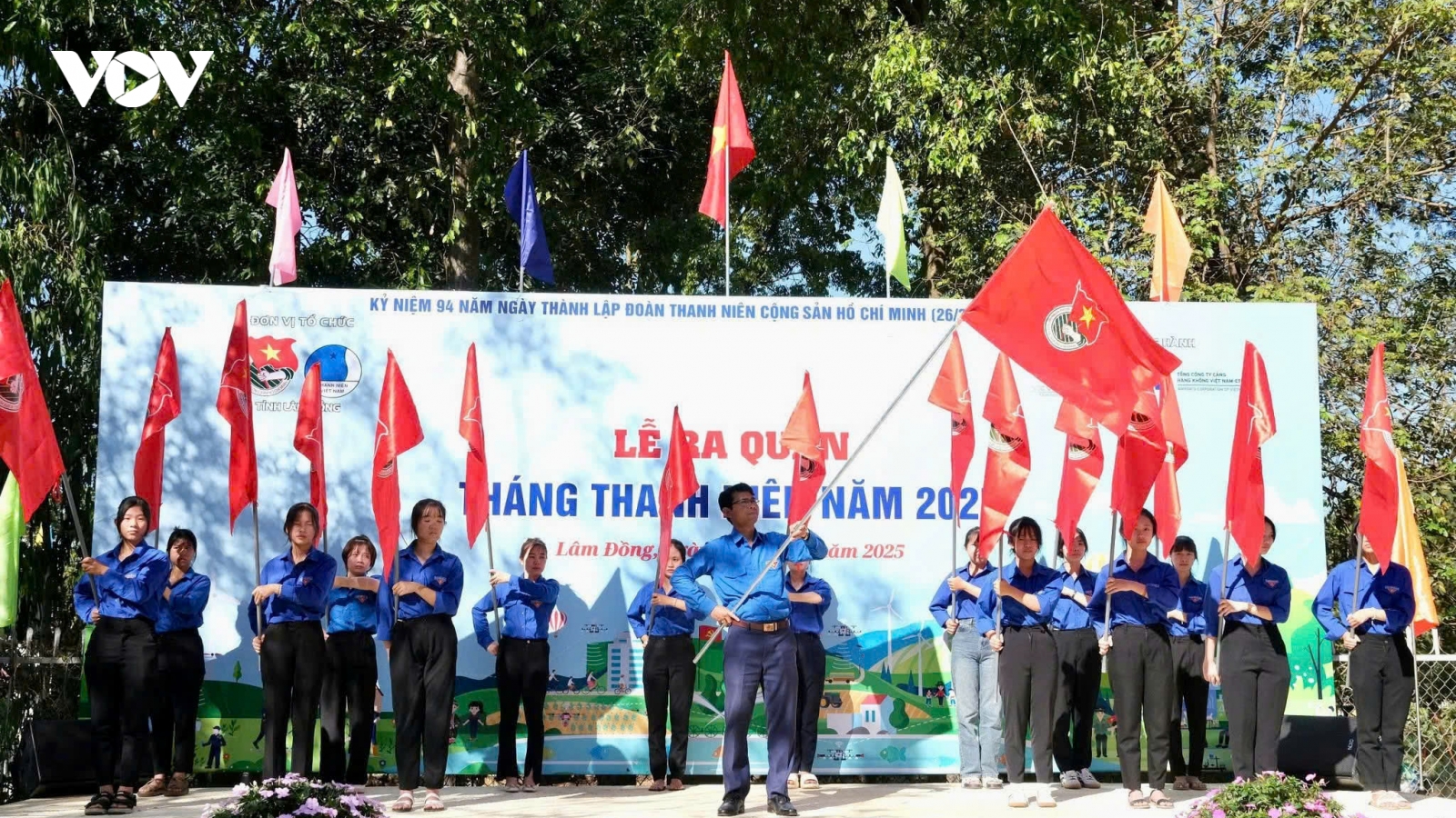 Tuổi trẻ Lâm Đồng phát huy tinh thần xung kích xây dựng nông thôn mới