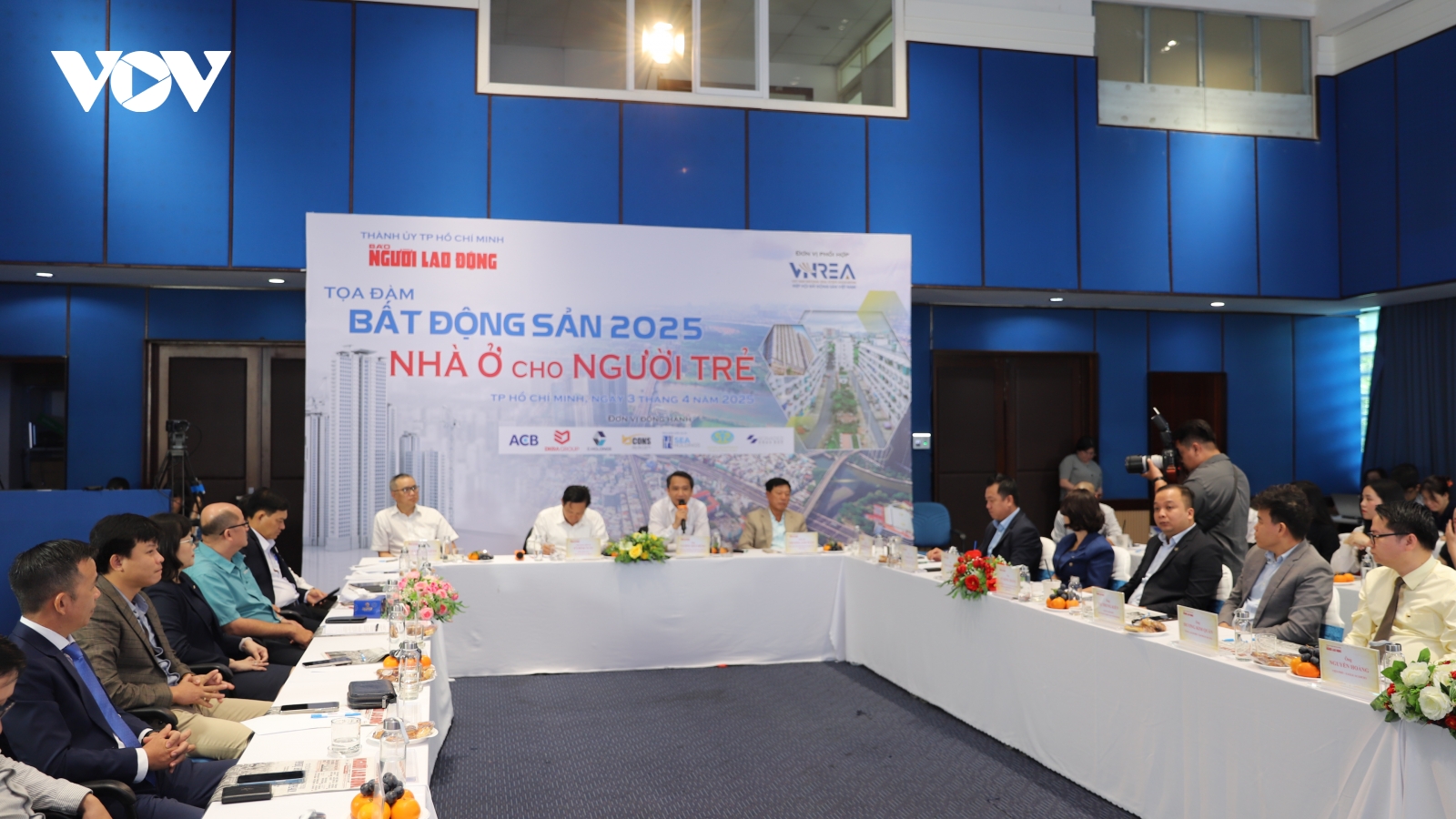 Chỉ ưu đãi vay mua nhà cho người trẻ dưới 35 tuổi là chưa đủ?