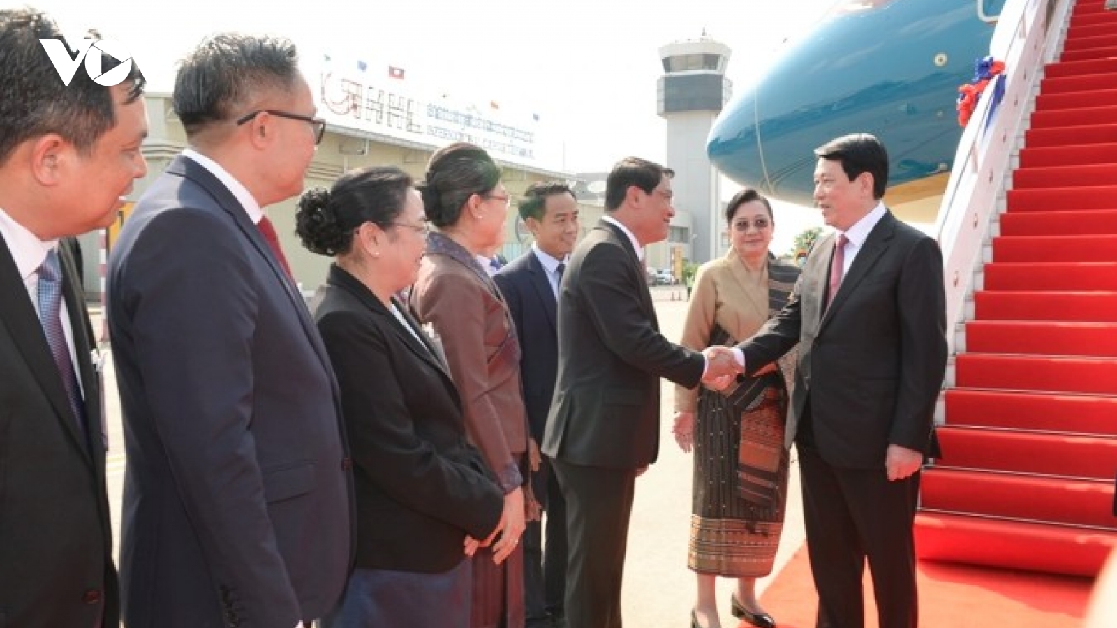 State leader begins state visit to Laos