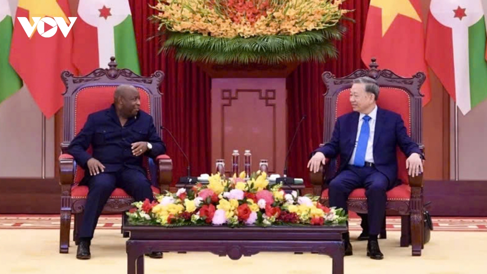 Party leader To Lam meets with Burundian President Evariste Ndayishimiye